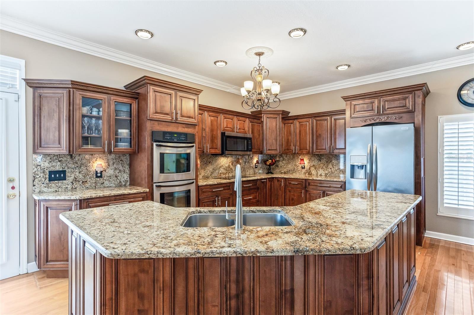 Image 11 of 56 For 4535 Beachway Drive