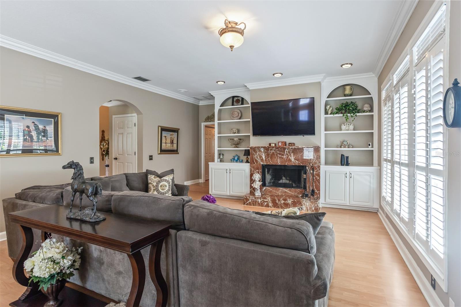 Image 17 of 56 For 4535 Beachway Drive