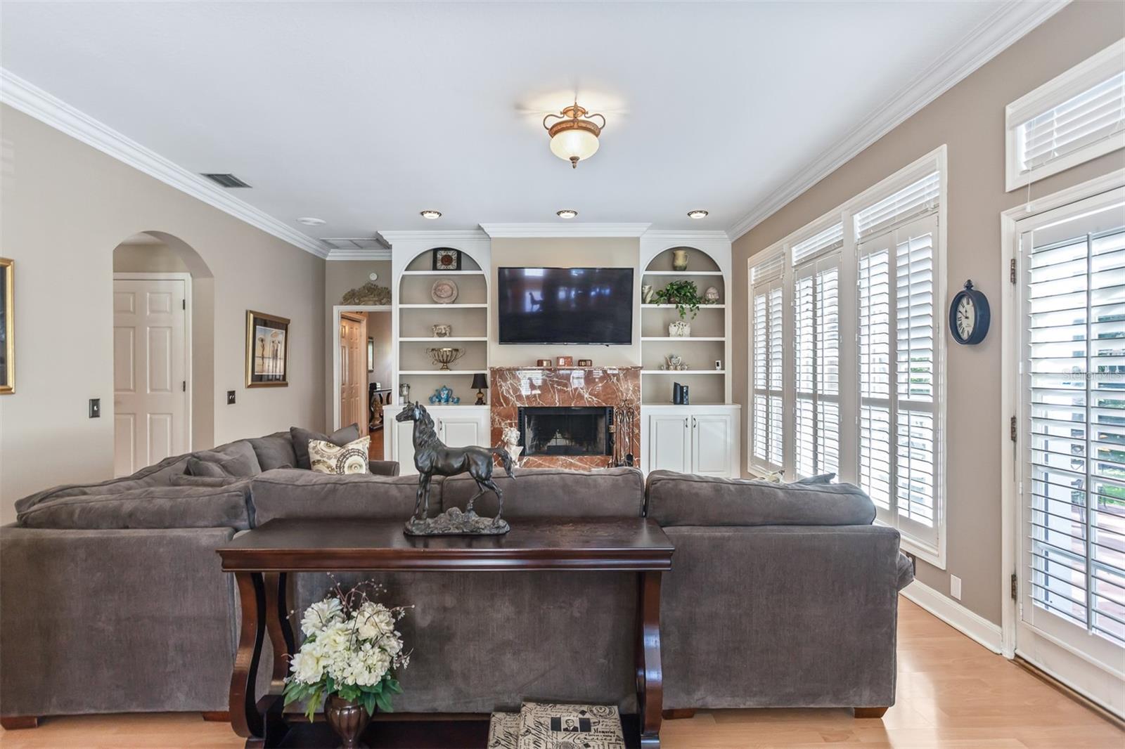 Image 19 of 56 For 4535 Beachway Drive