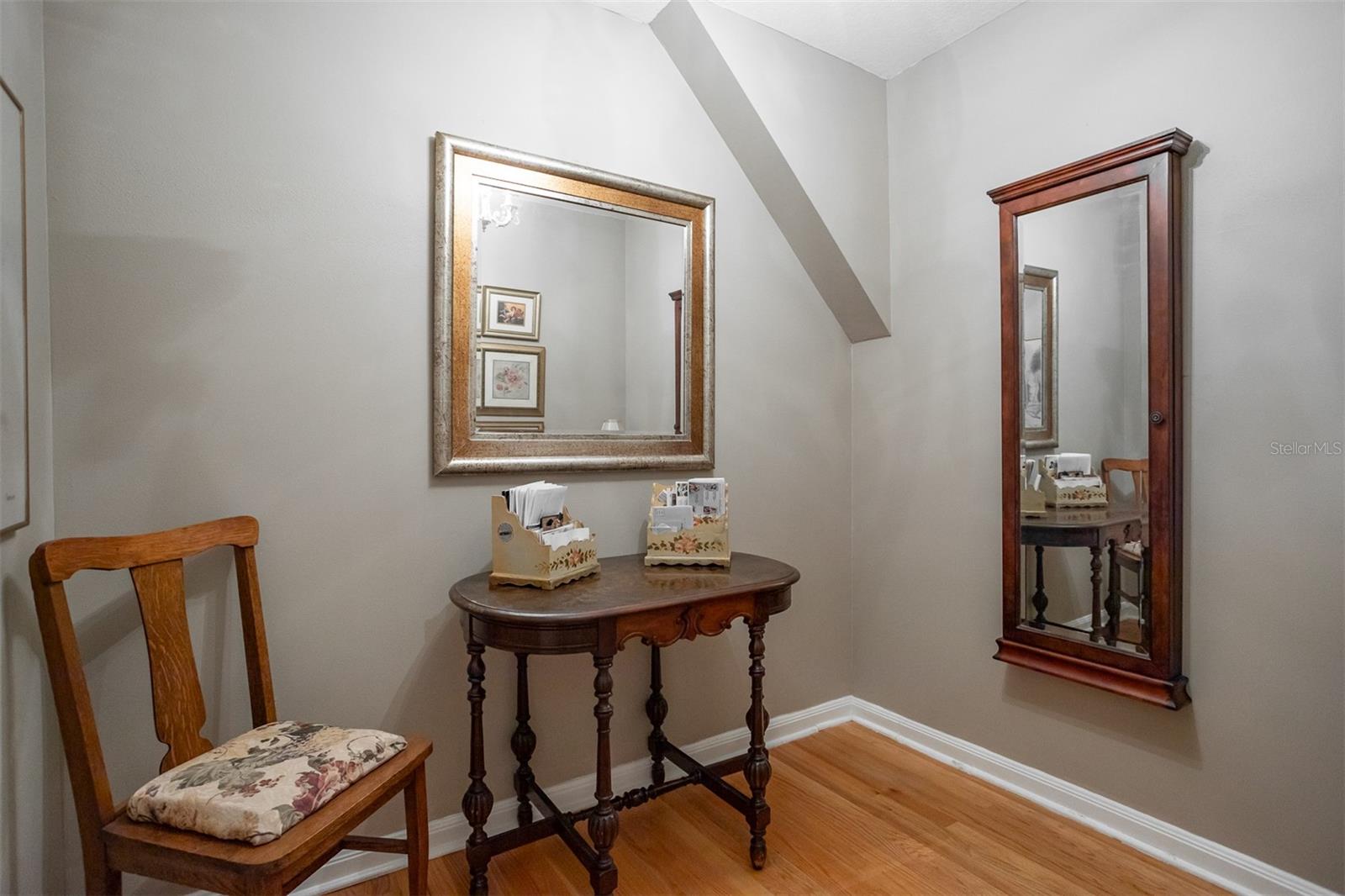 Image 27 of 56 For 4535 Beachway Drive