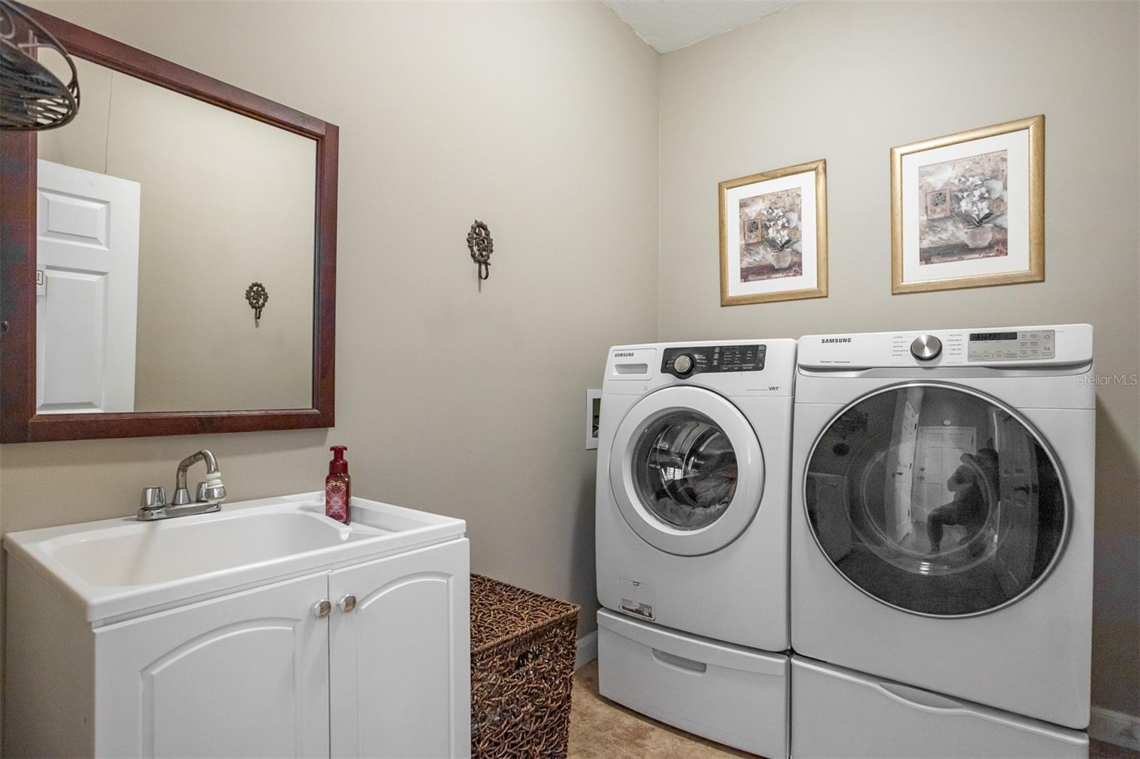 Image 38 of 56 For 4535 Beachway Drive