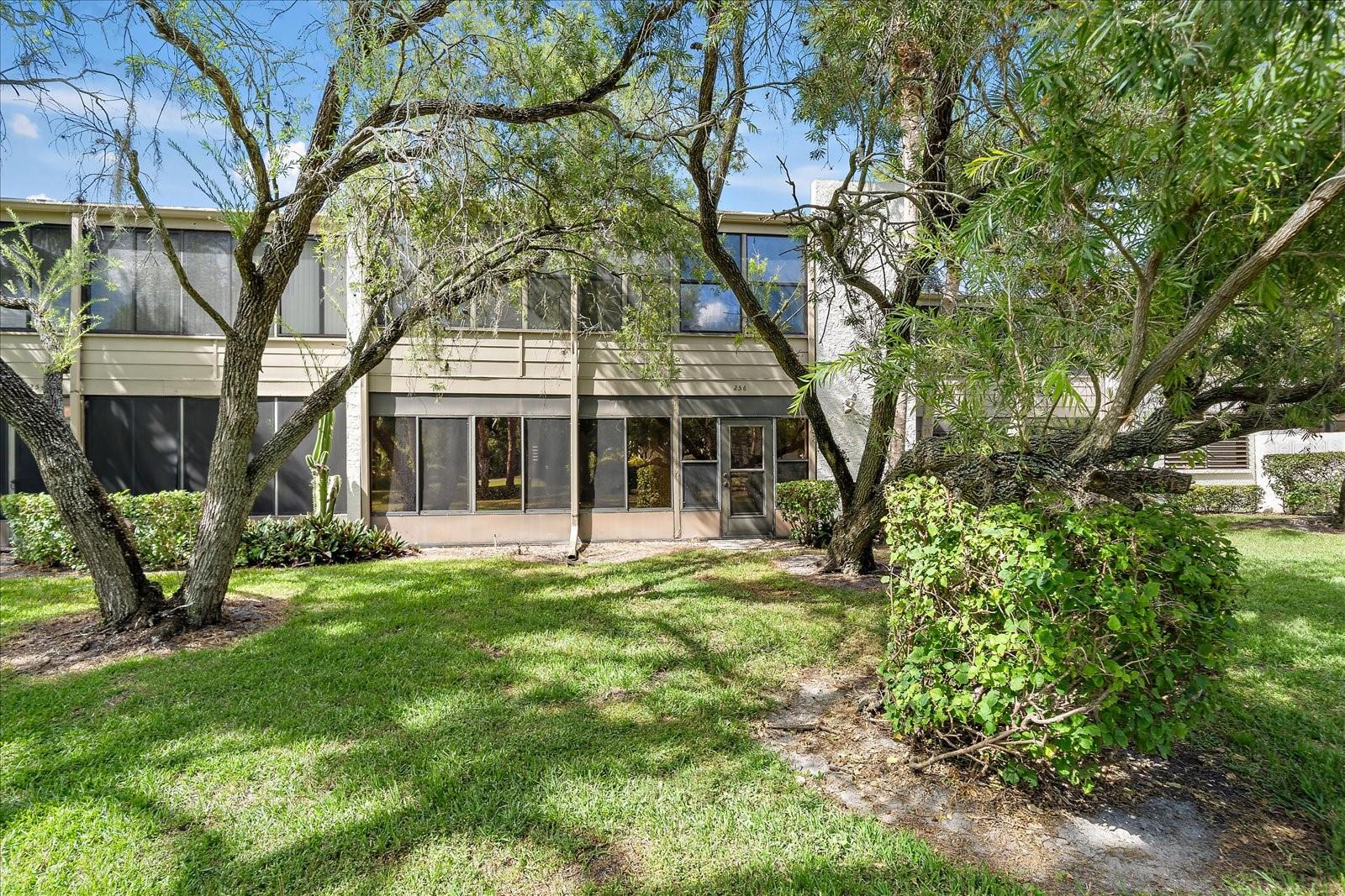 Image 8 of 59 For 257 Sherwood Drive 257