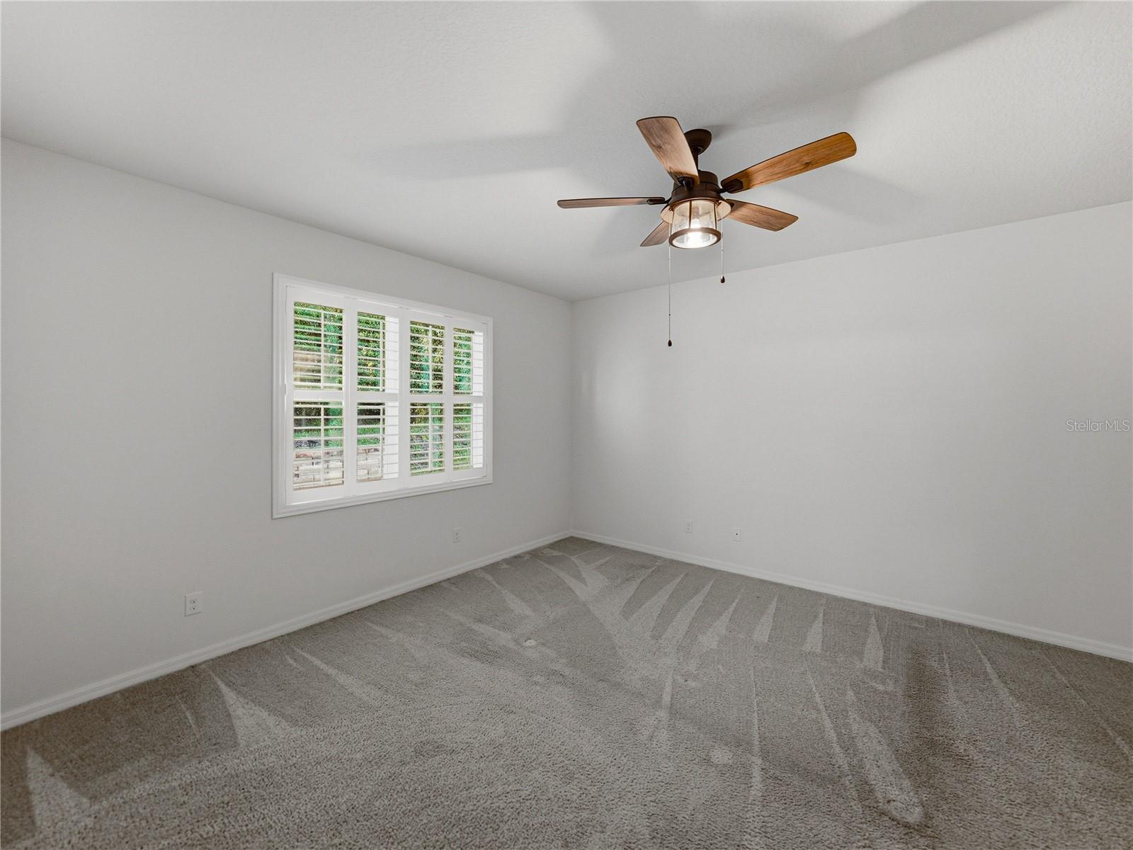 Image 24 of 61 For 12717 Eastpointe Drive