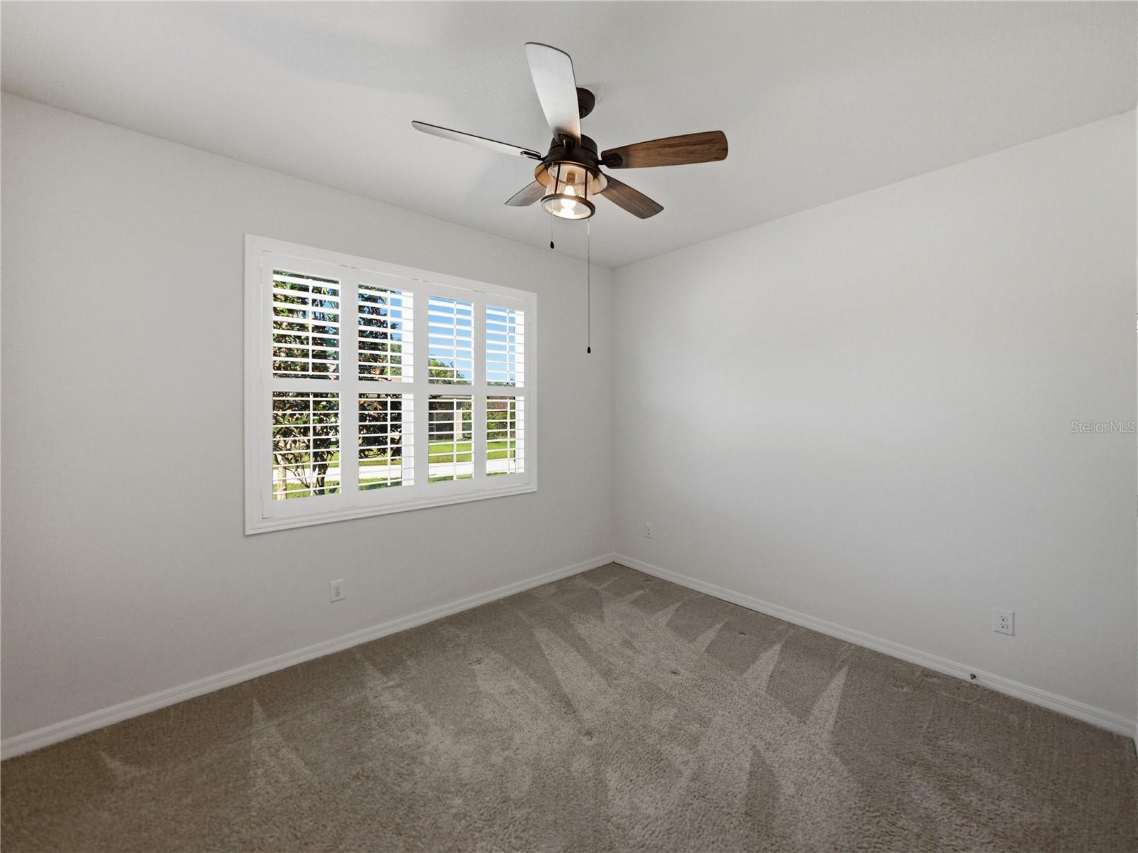 Image 32 of 61 For 12717 Eastpointe Drive