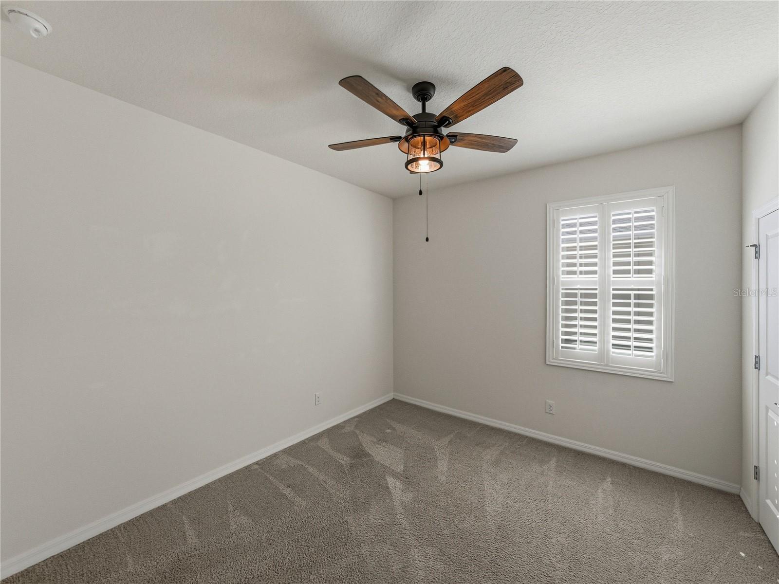 Image 37 of 61 For 12717 Eastpointe Drive