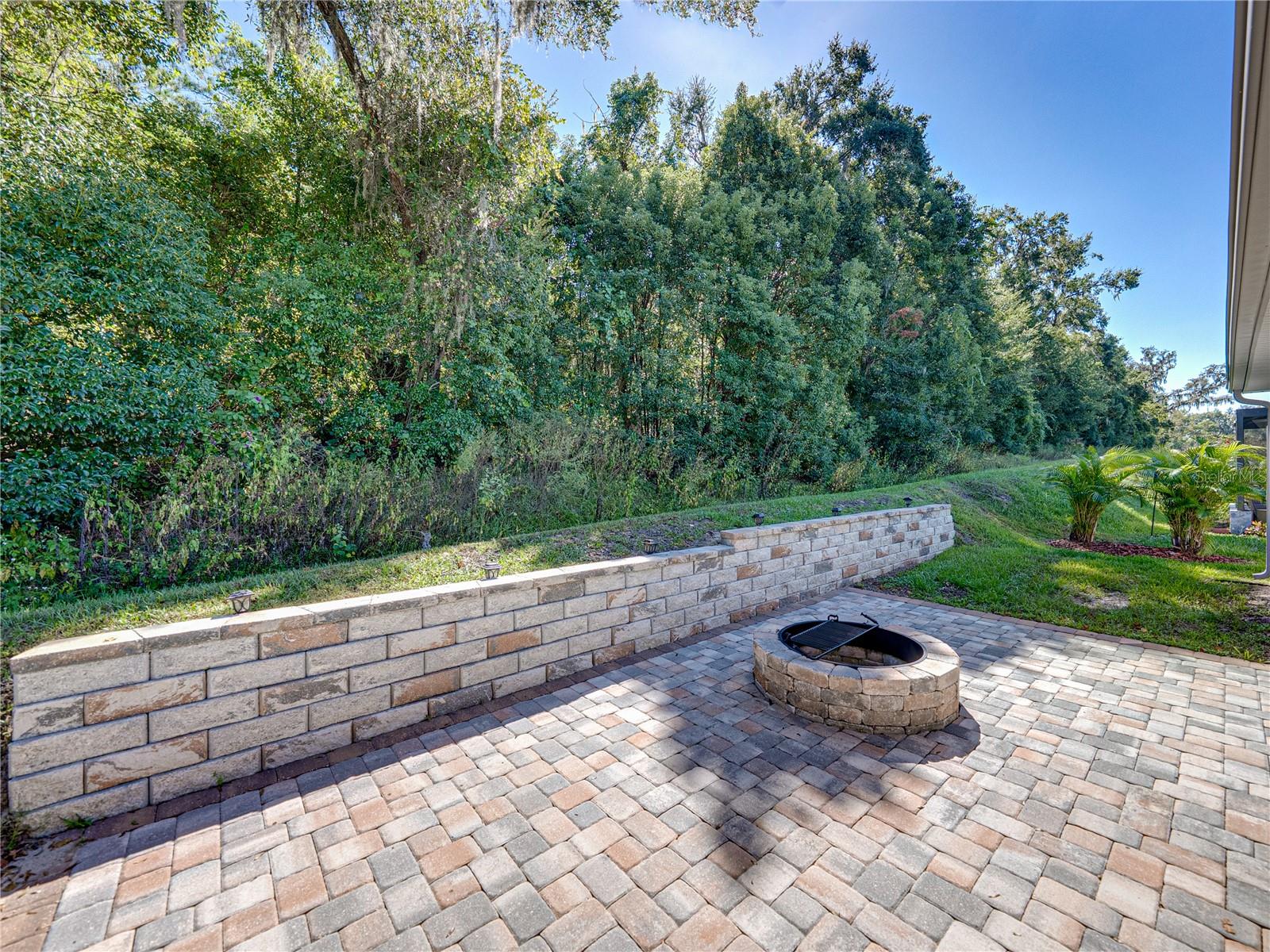 Image 42 of 61 For 12717 Eastpointe Drive