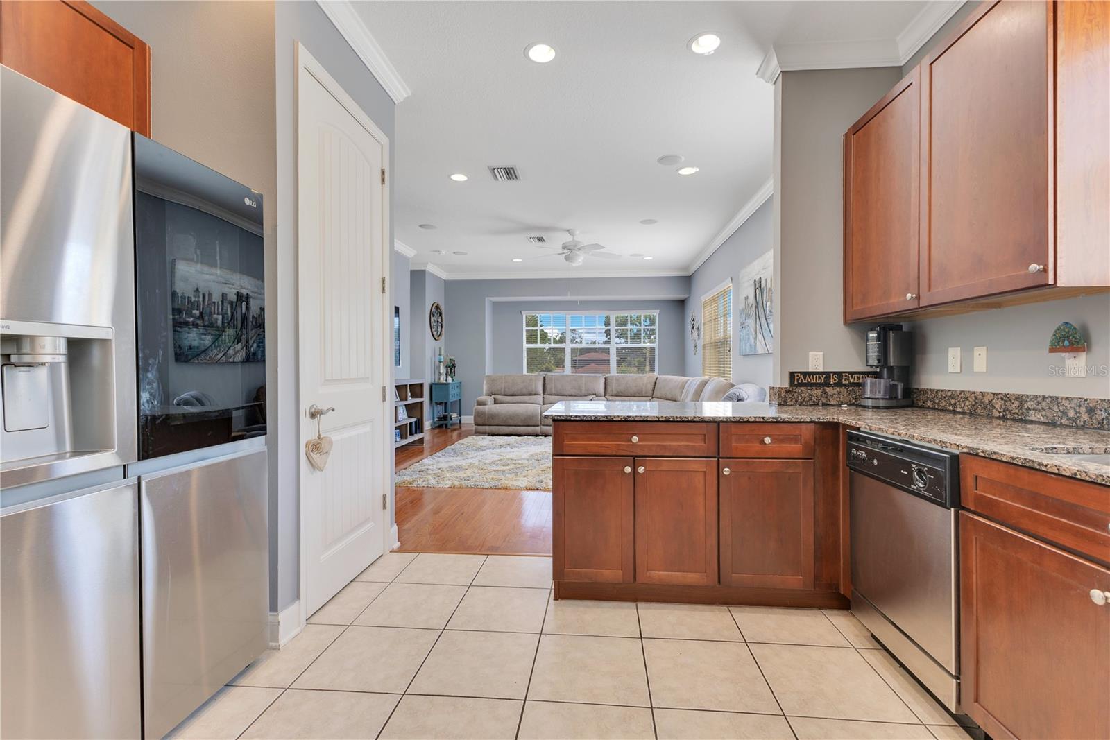 Image 10 of 30 For 4409 Gray Street 5