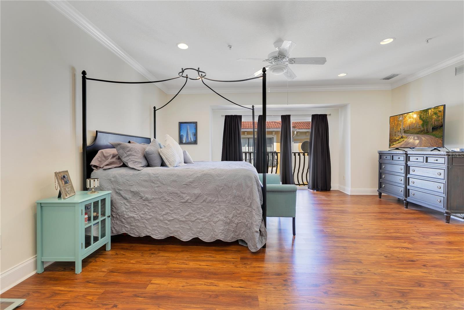 Image 15 of 30 For 4409 Gray Street 5