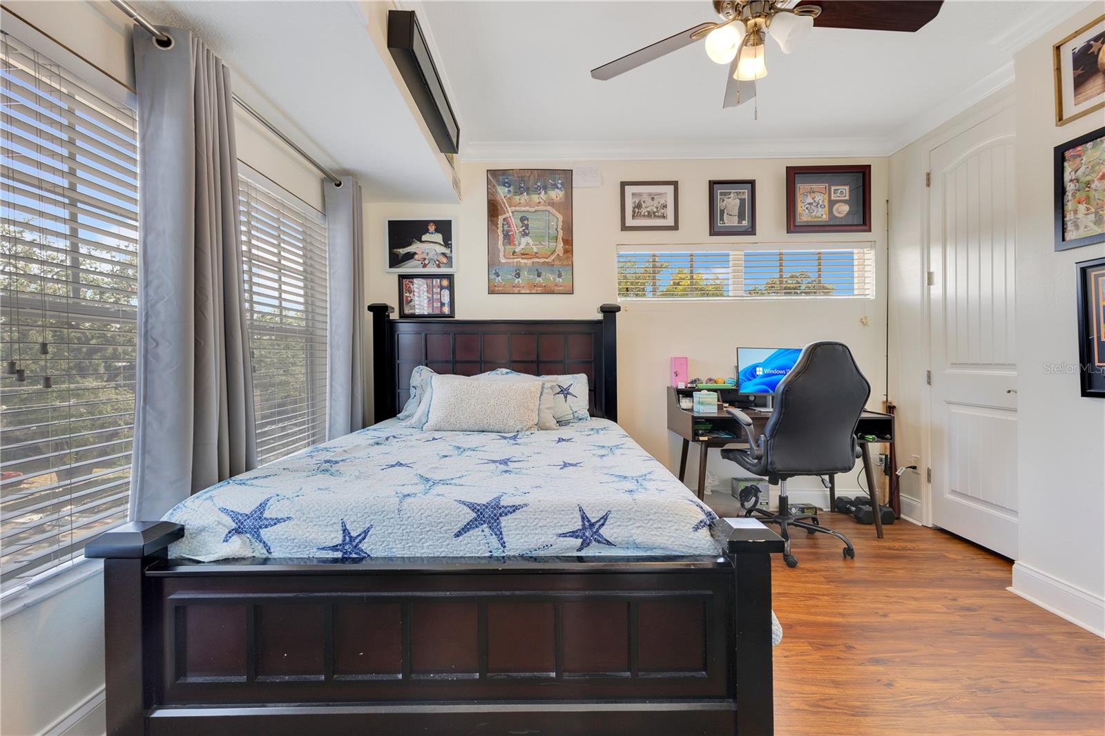 Image 21 of 30 For 4409 Gray Street 5