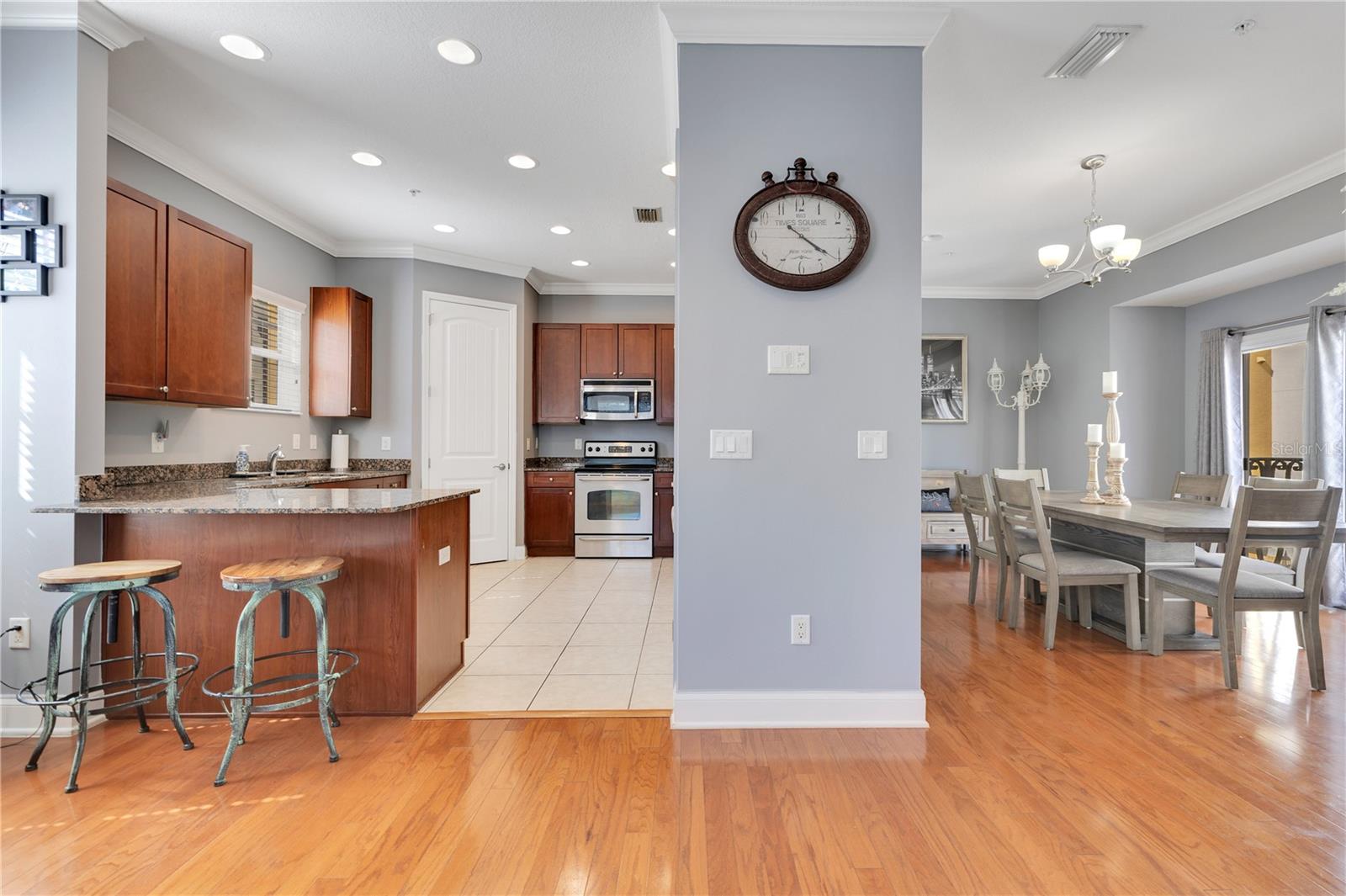 Image 6 of 30 For 4409 Gray Street 5
