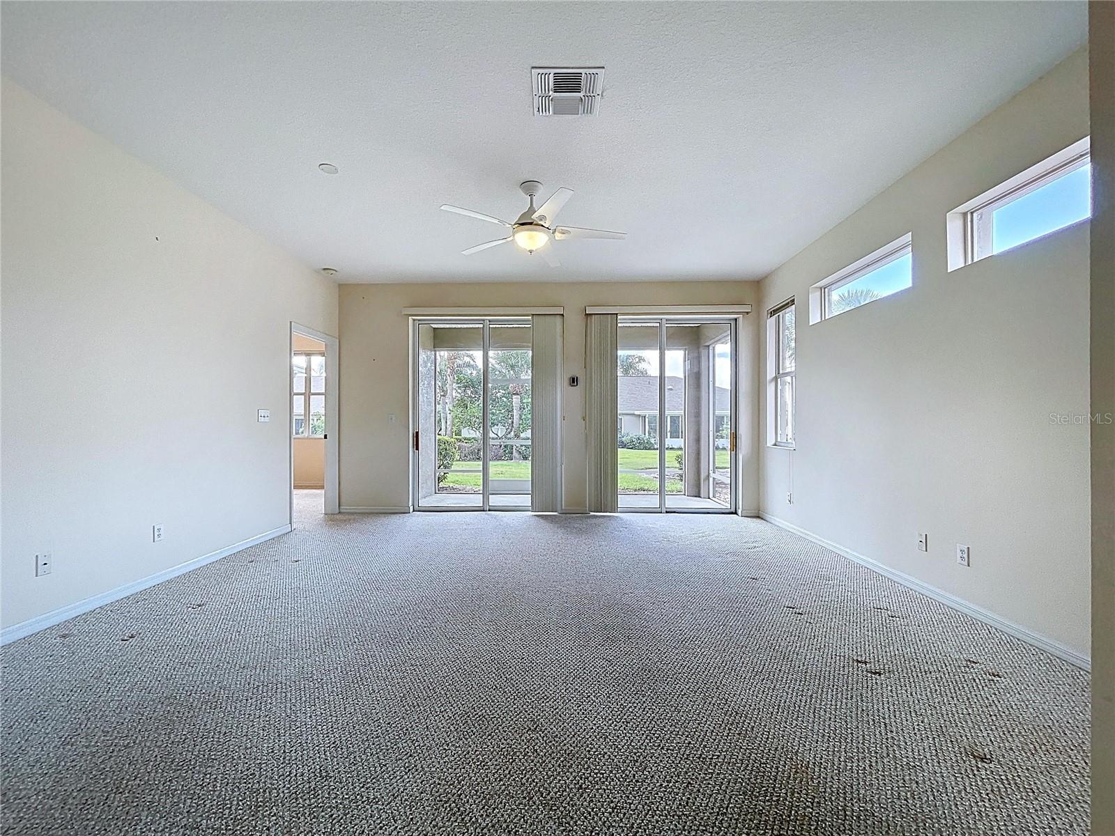 Image 14 of 92 For 2046 Inverness Greens Drive 2046