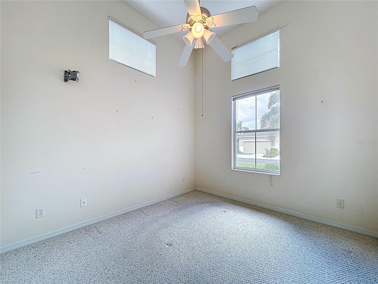 Image 37 of 92 For 2046 Inverness Greens Drive 2046