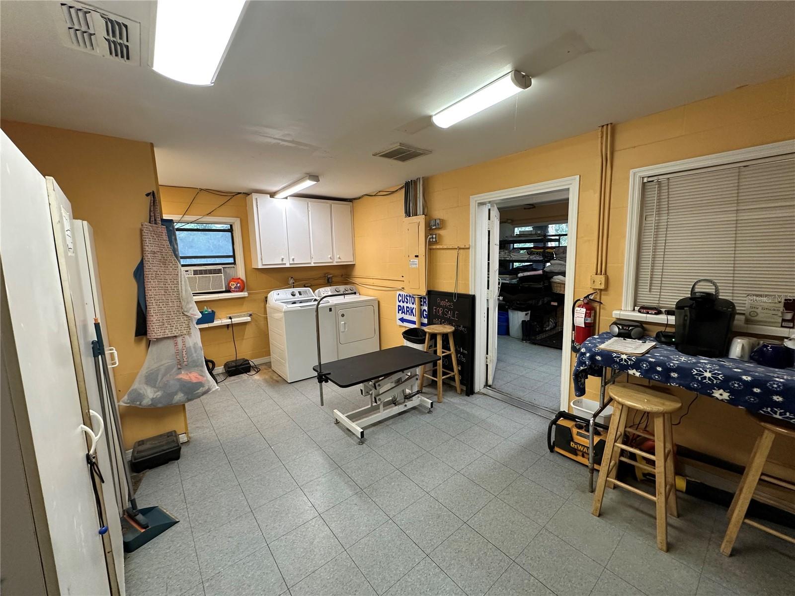 Image 17 of 58 For 24392 Lanark Road