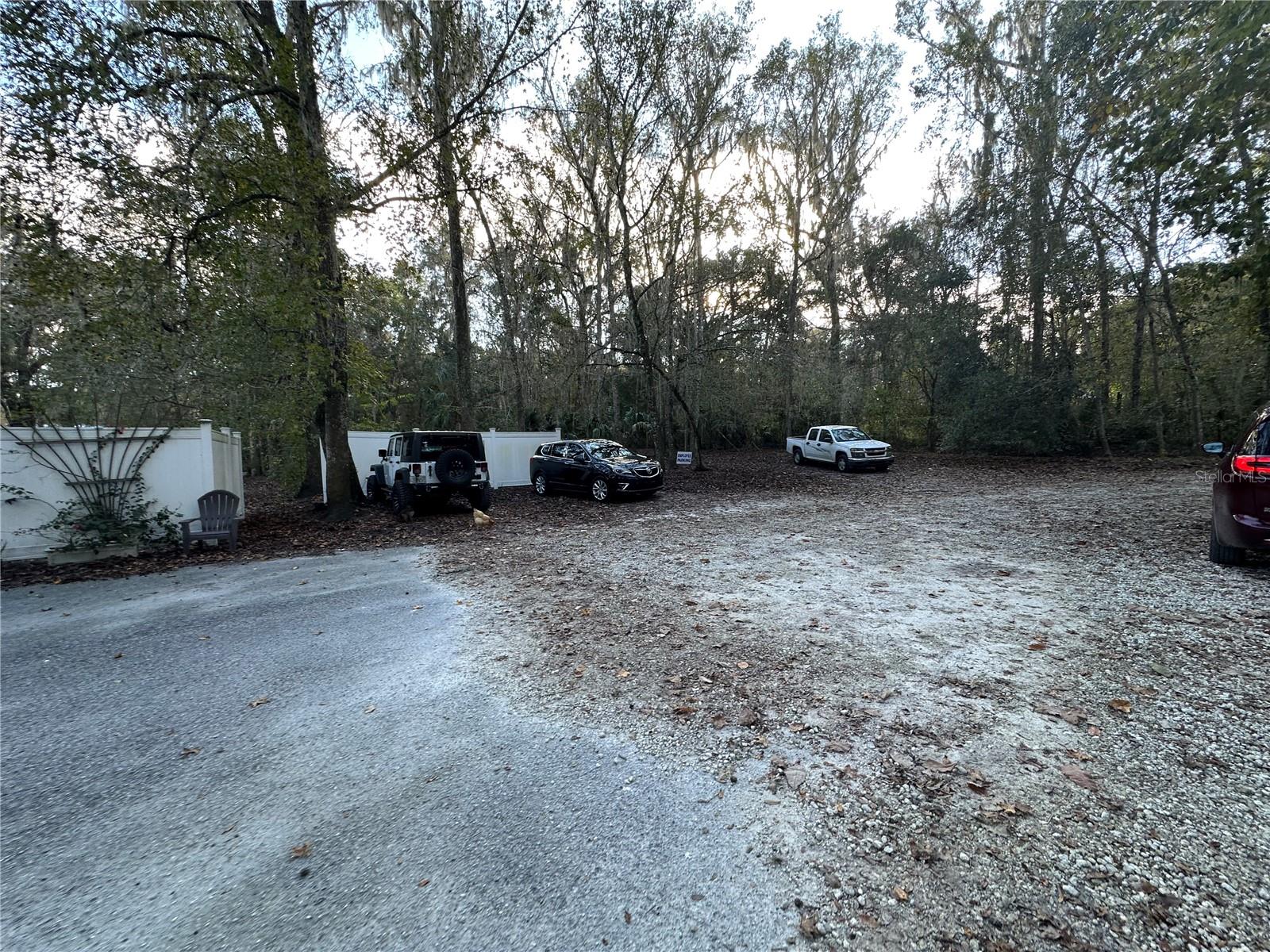 Image 28 of 58 For 24392 Lanark Road