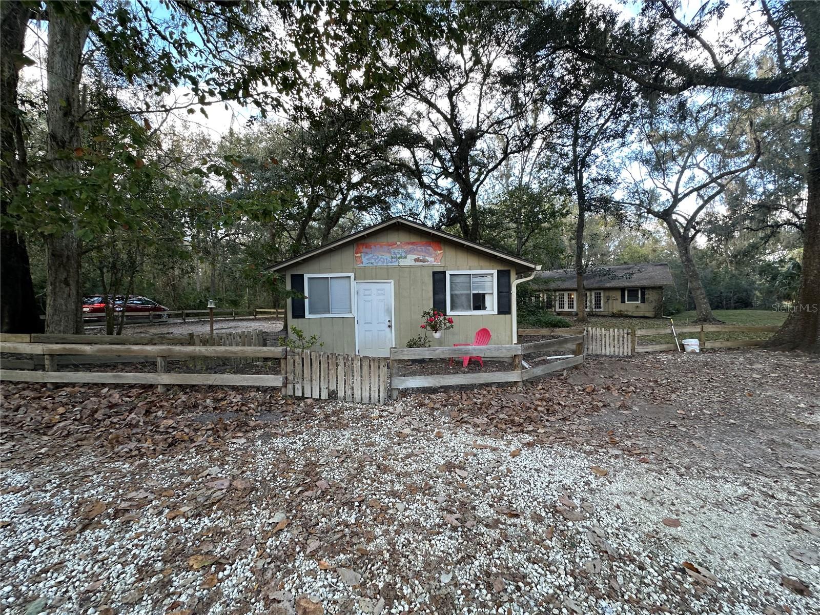 Image 29 of 58 For 24392 Lanark Road