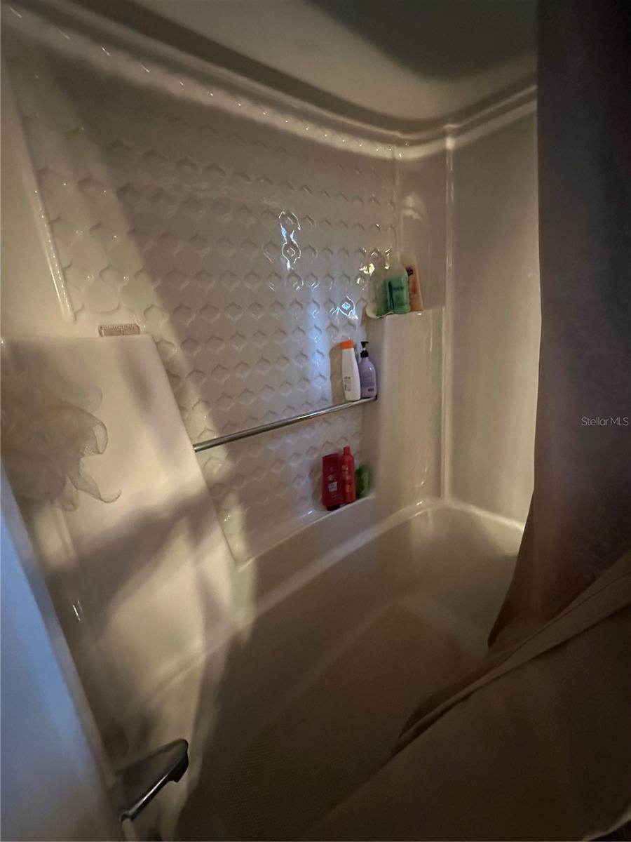 Image 37 of 58 For 24392 Lanark Road