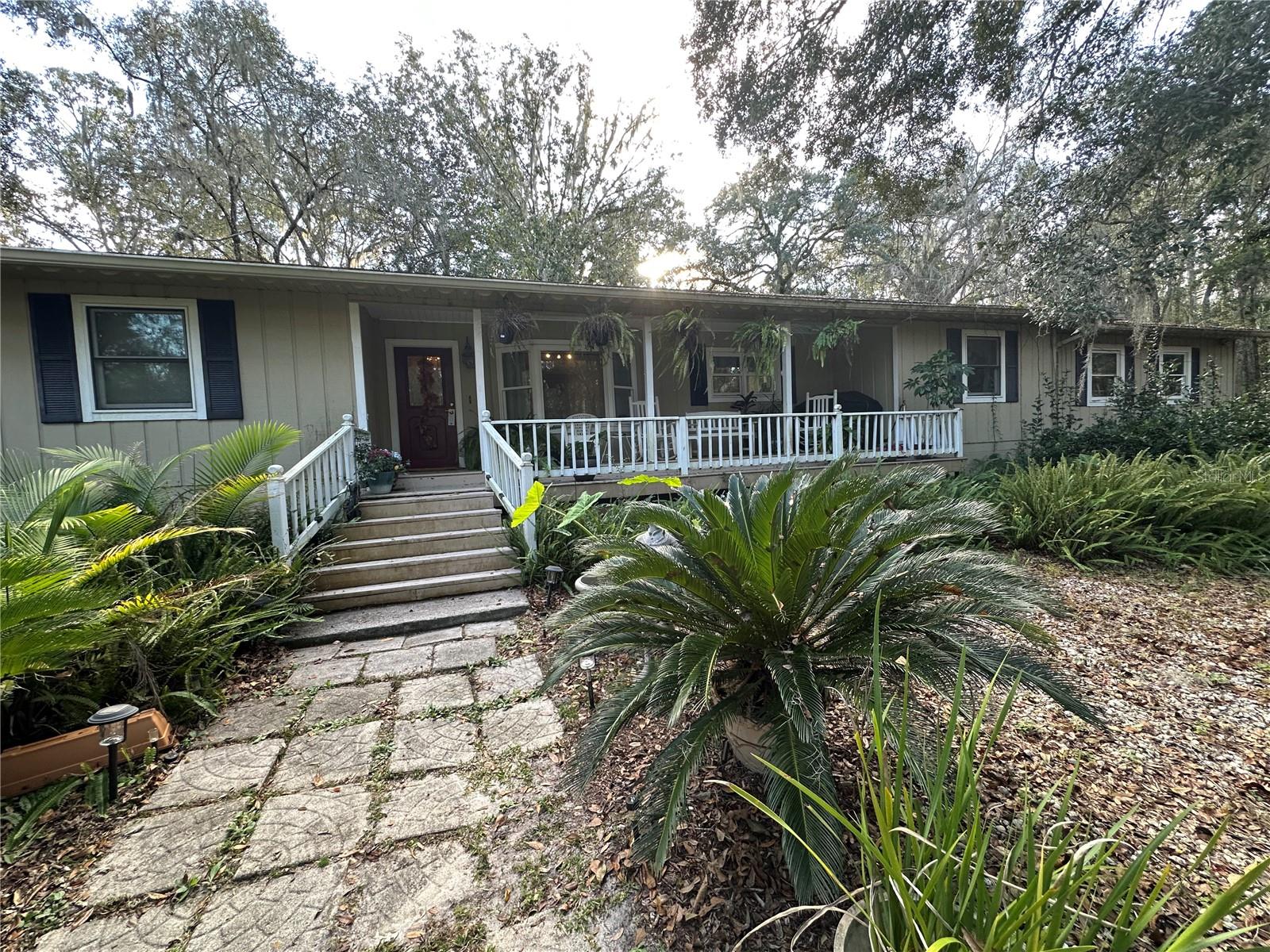 Image 46 of 58 For 24392 Lanark Road