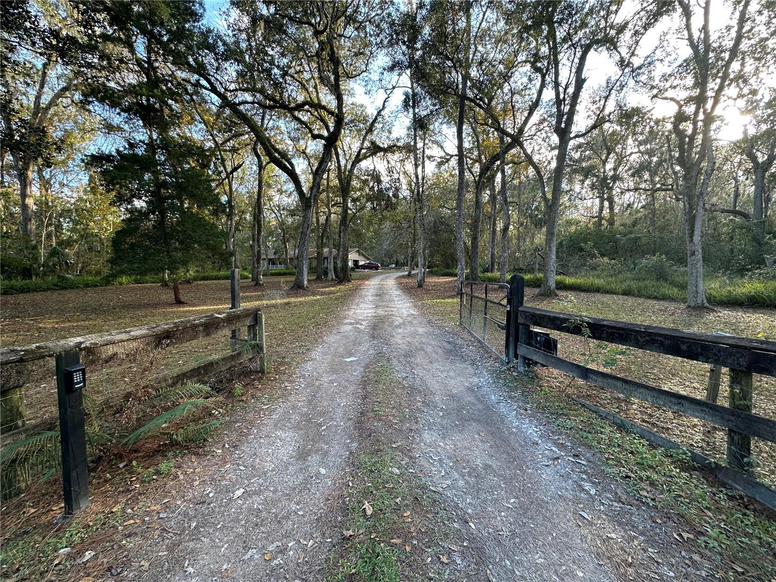 Image 55 of 58 For 24392 Lanark Road