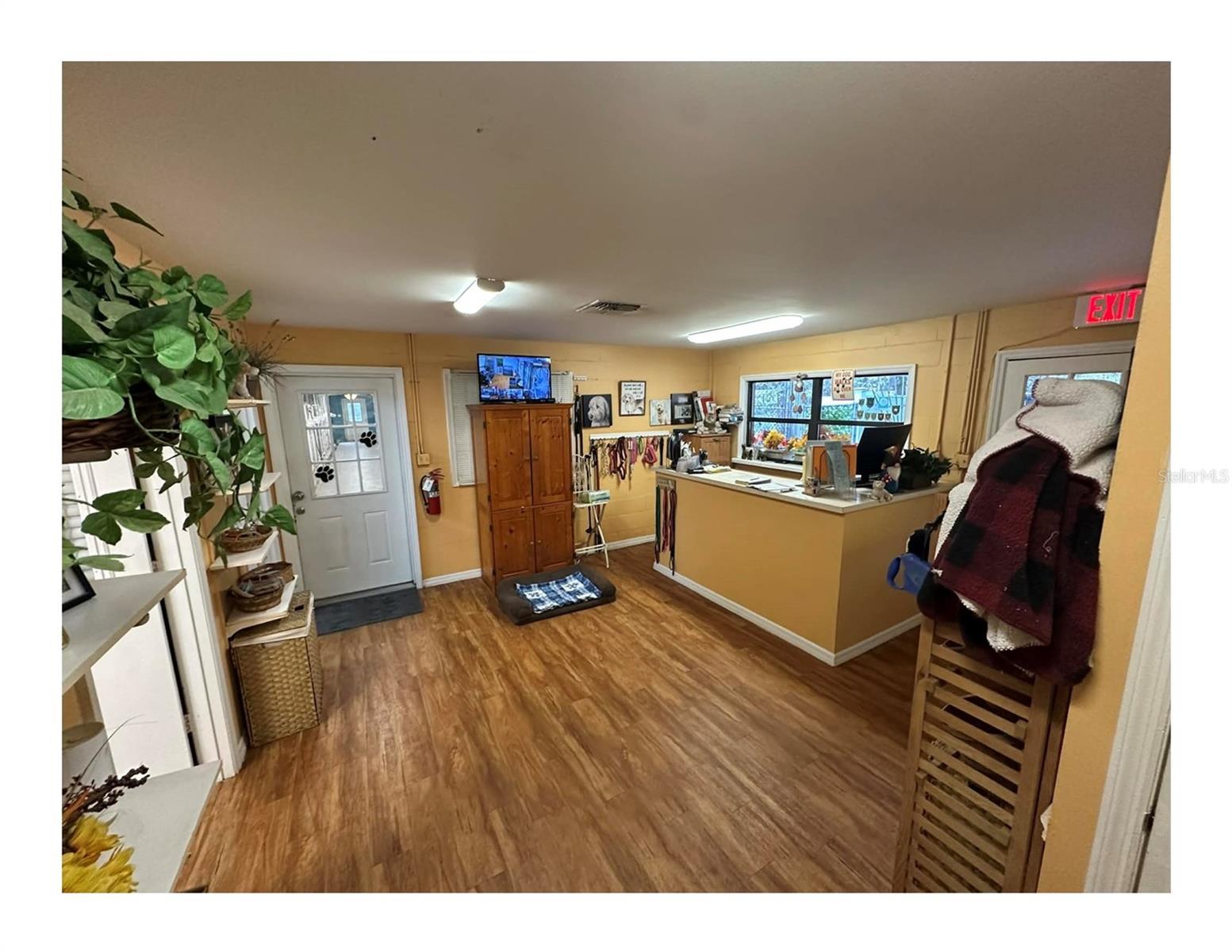 Image 59 of 60 For 24392 Lanark Road