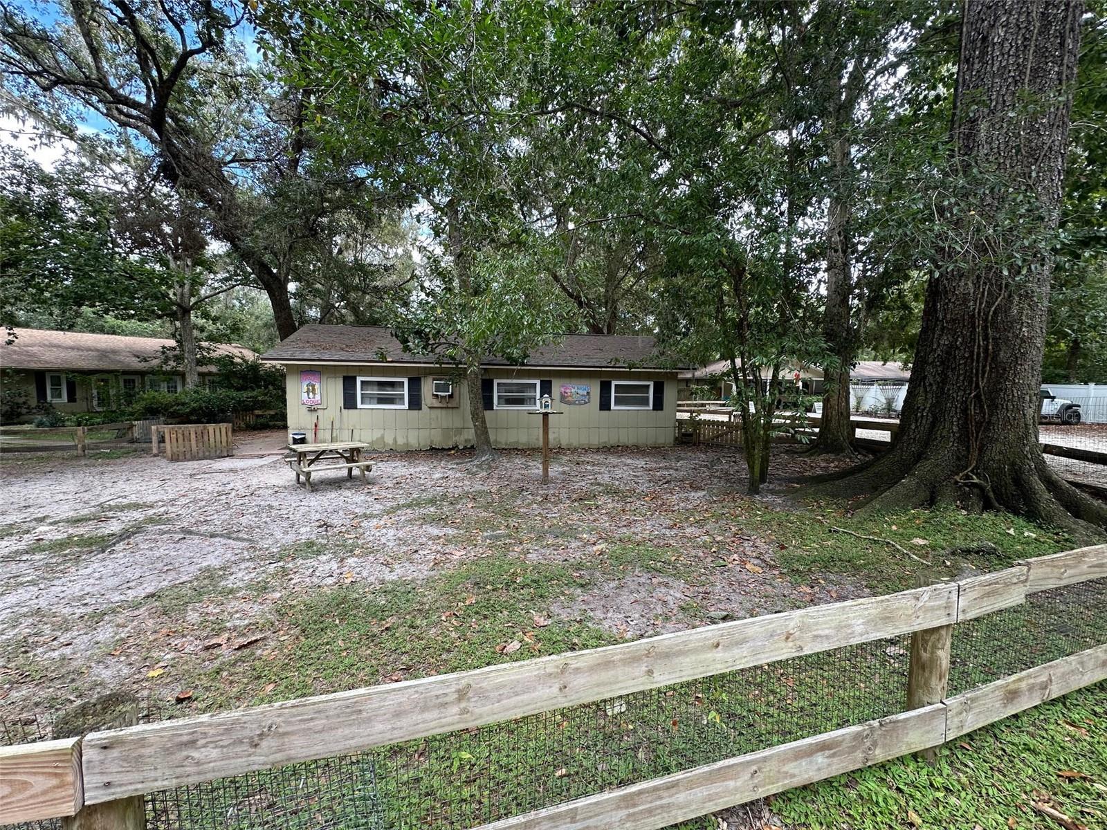 Image 6 of 14 For 24392 Lanark Road