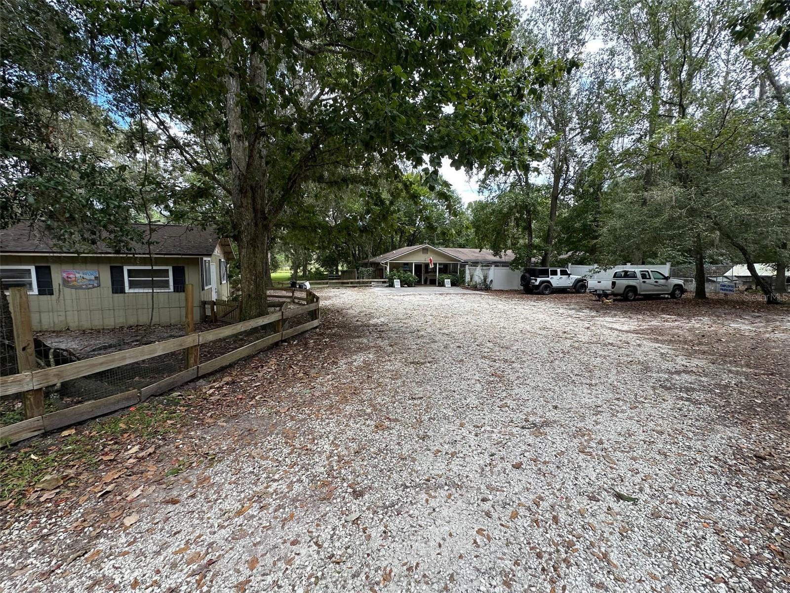 Image 7 of 14 For 24392 Lanark Road
