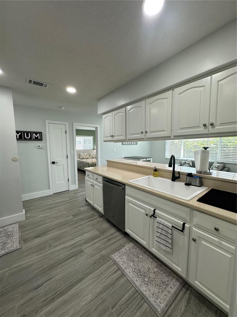 Image 22 of 34 For 10591 110th Way