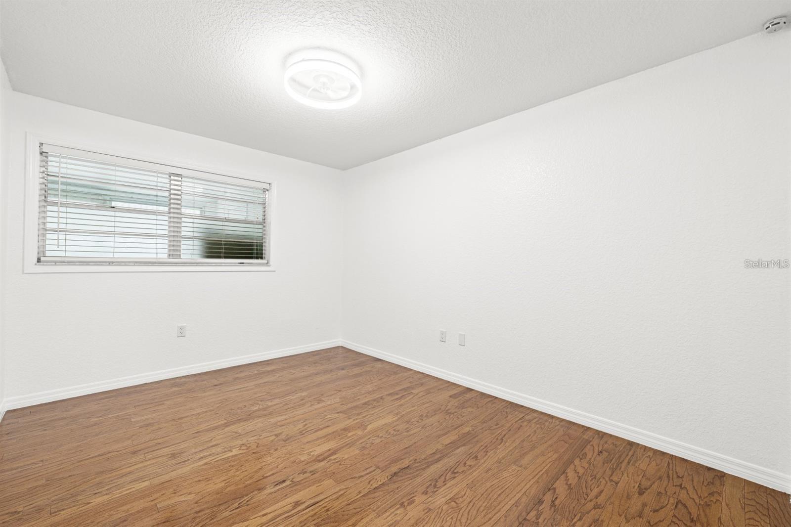 Image 13 of 25 For 2050 58th Avenue N 25