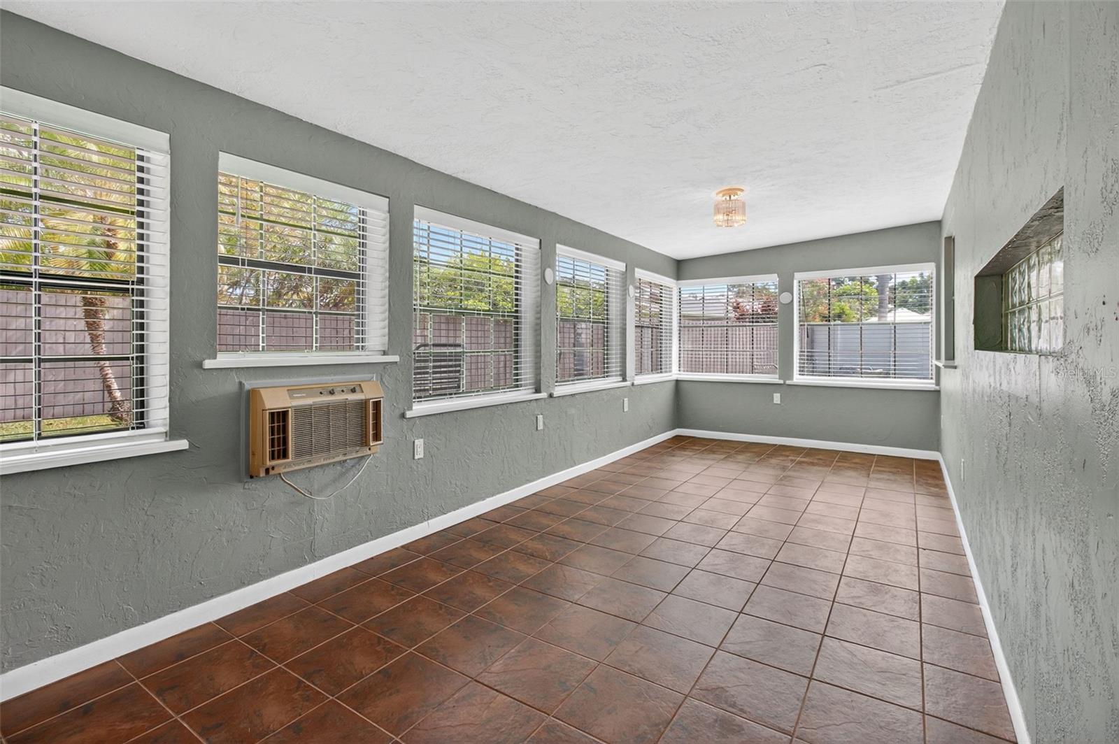 Image 39 of 62 For 10135 133rd Street