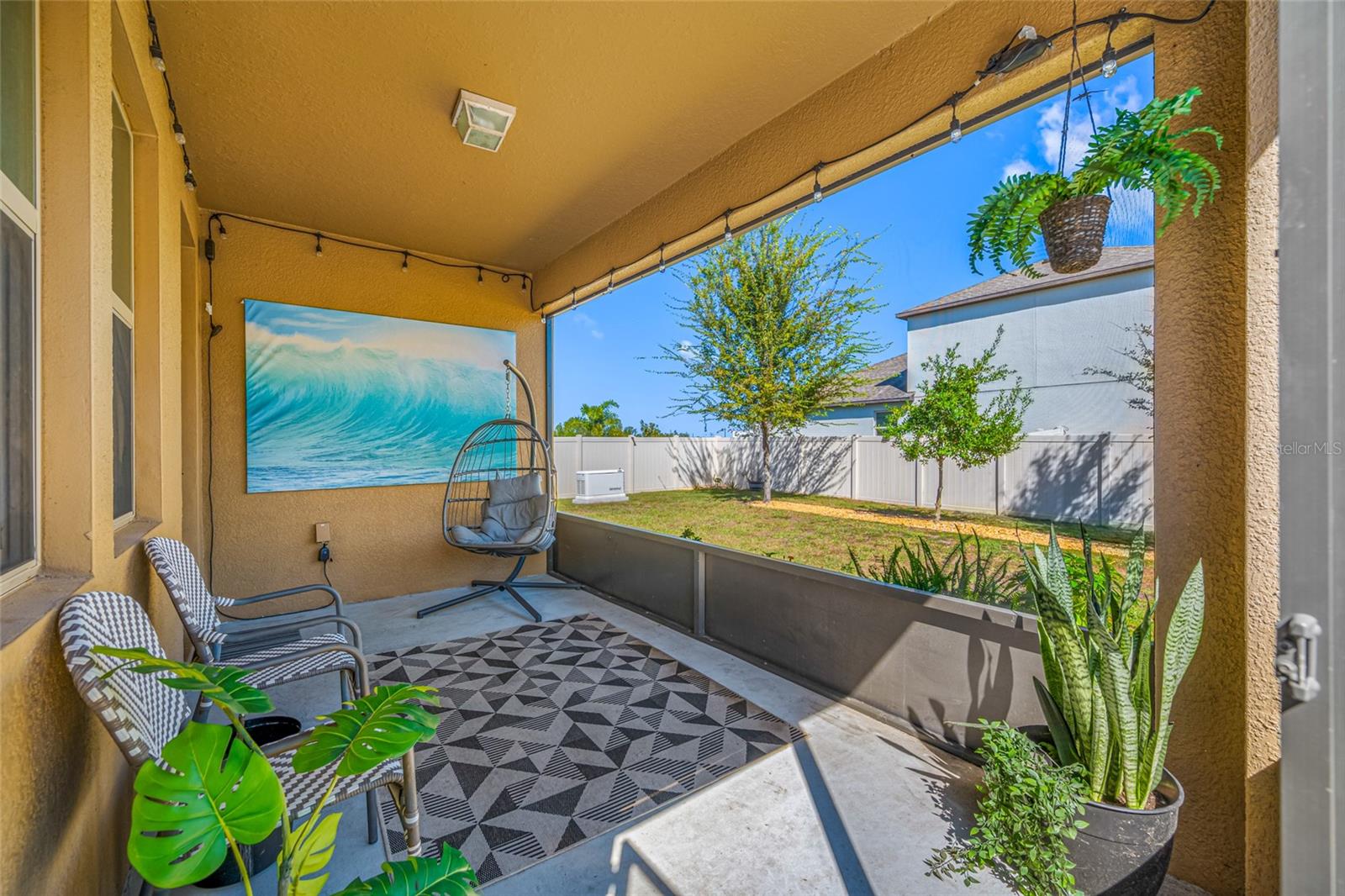 Image 14 of 75 For 9205 Shadyside Lane