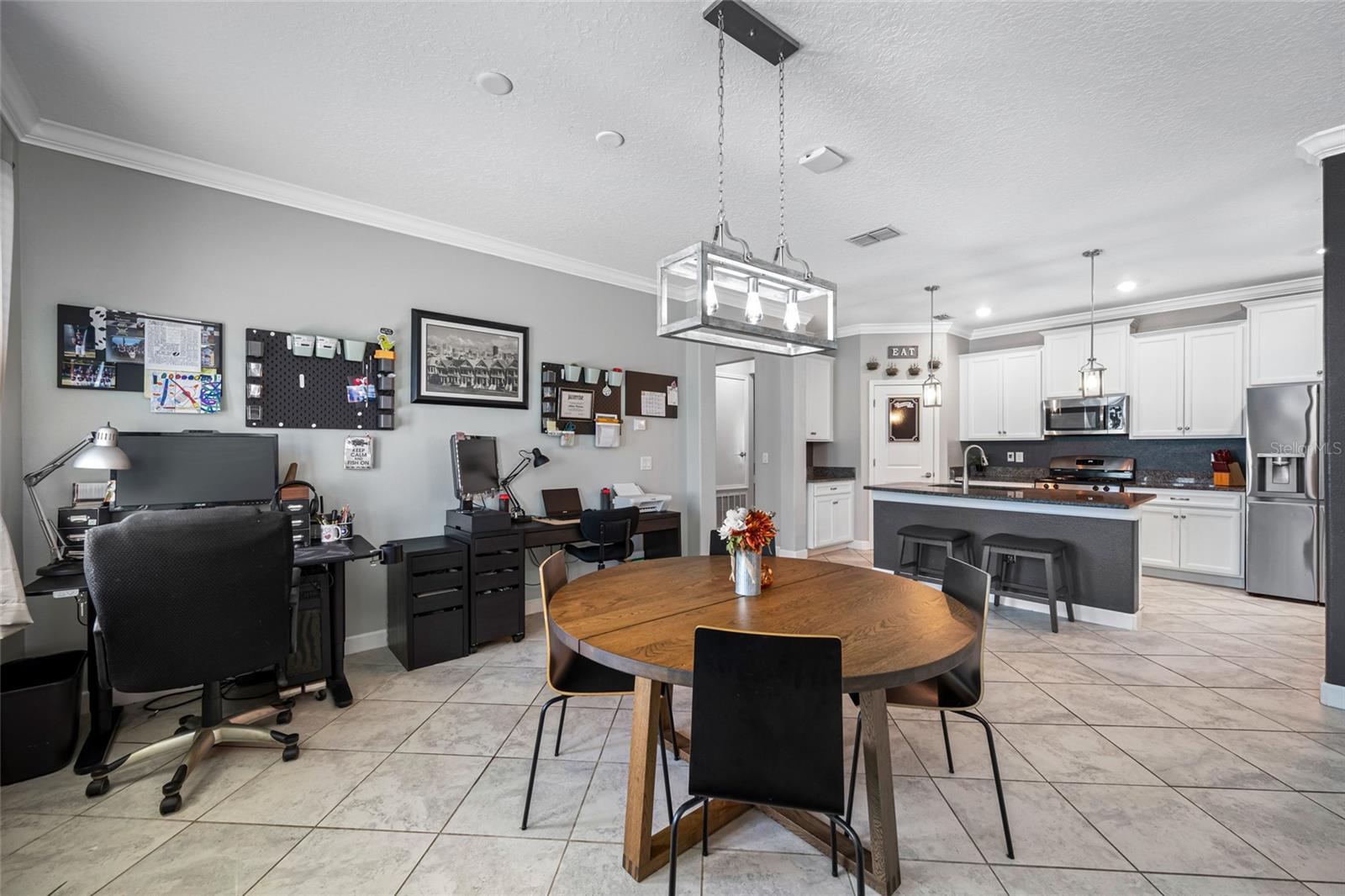 Image 18 of 75 For 9205 Shadyside Lane