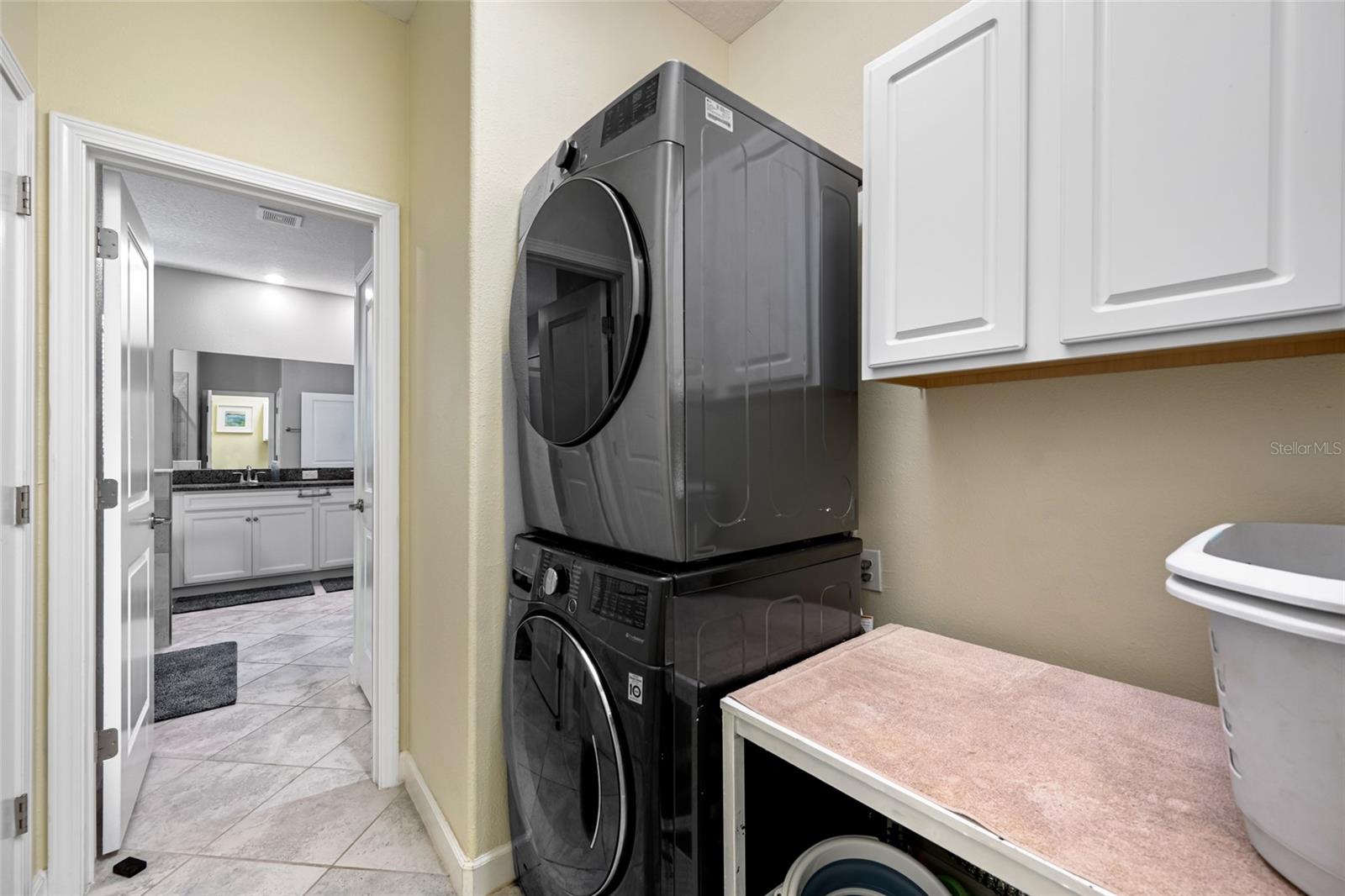 Image 26 of 75 For 9205 Shadyside Lane