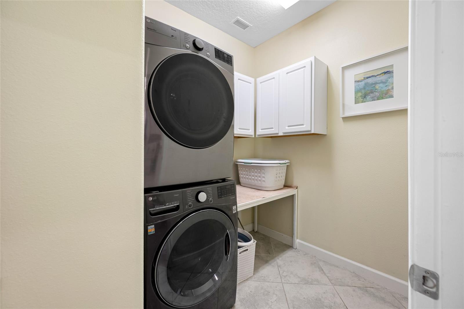 Image 27 of 75 For 9205 Shadyside Lane