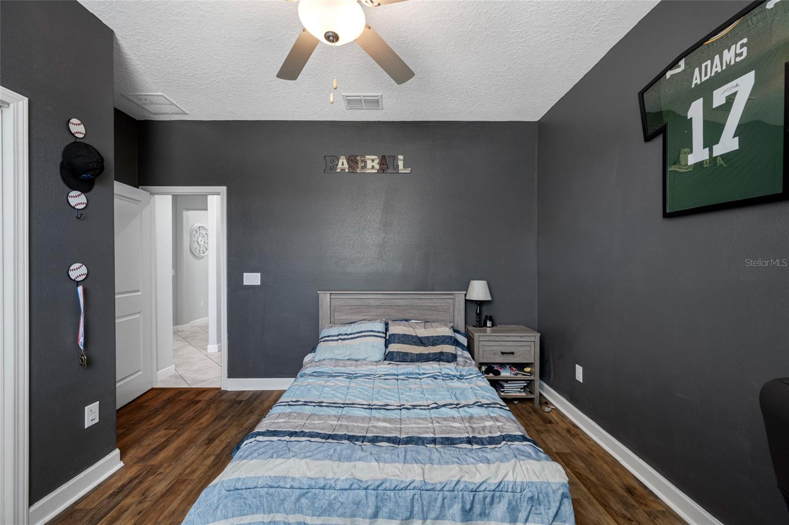 Image 37 of 75 For 9205 Shadyside Lane