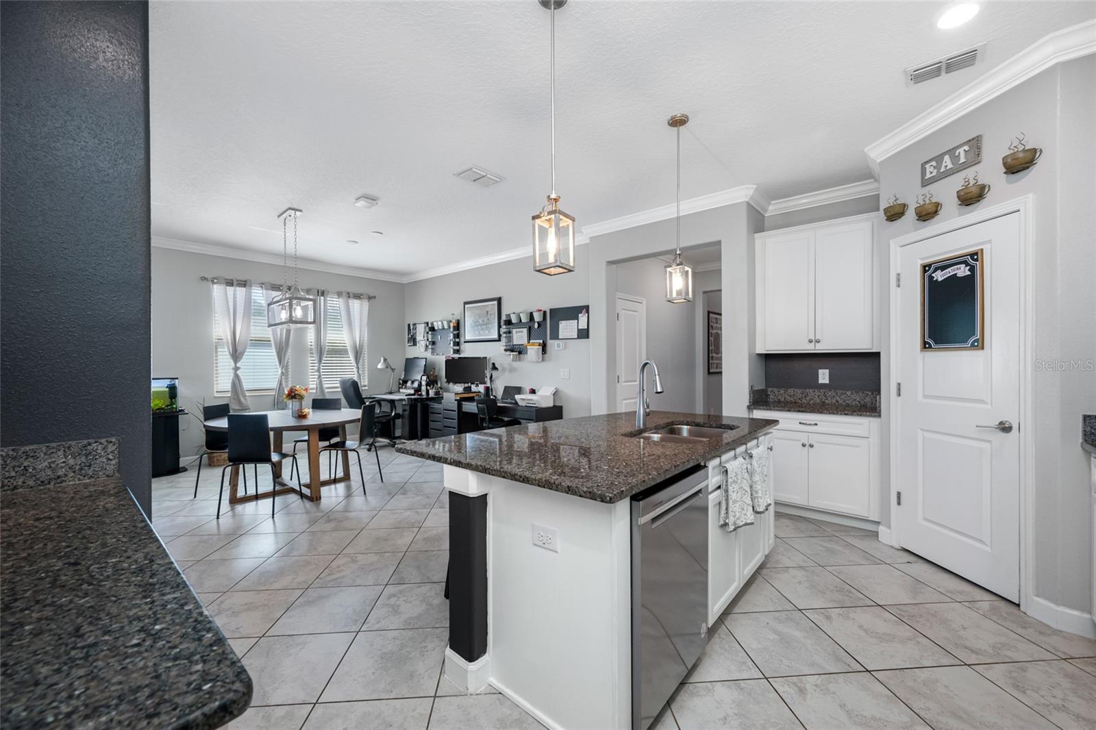 Image 49 of 75 For 9205 Shadyside Lane