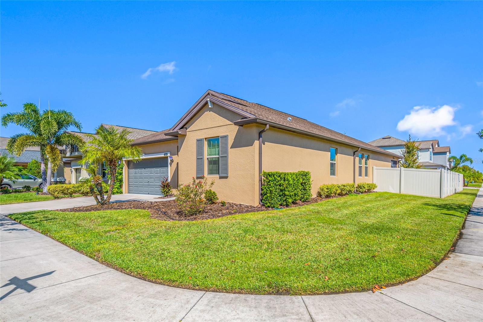 Image 8 of 75 For 9205 Shadyside Lane