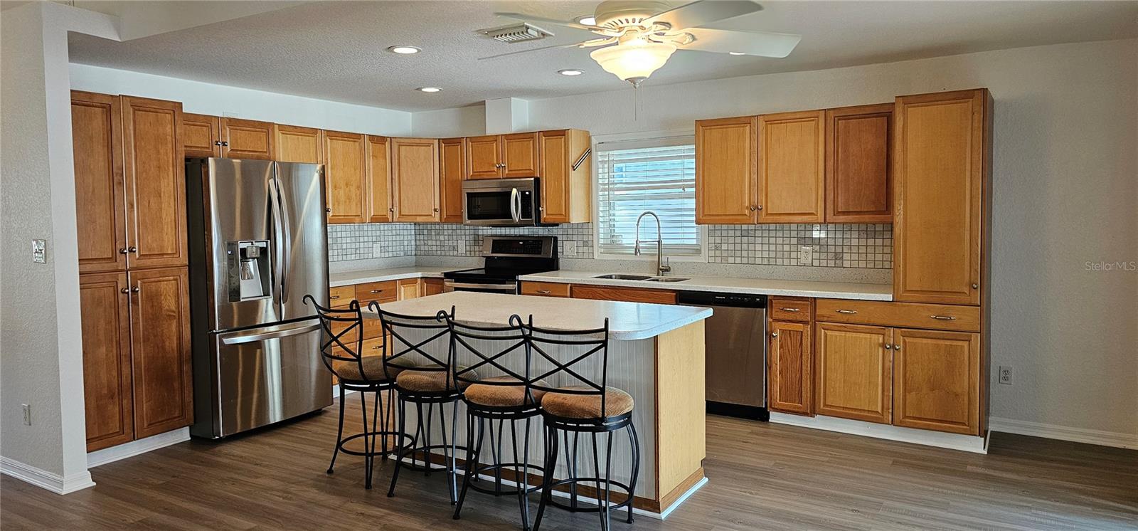 Image 5 of 26 For 777 35th Avenue S