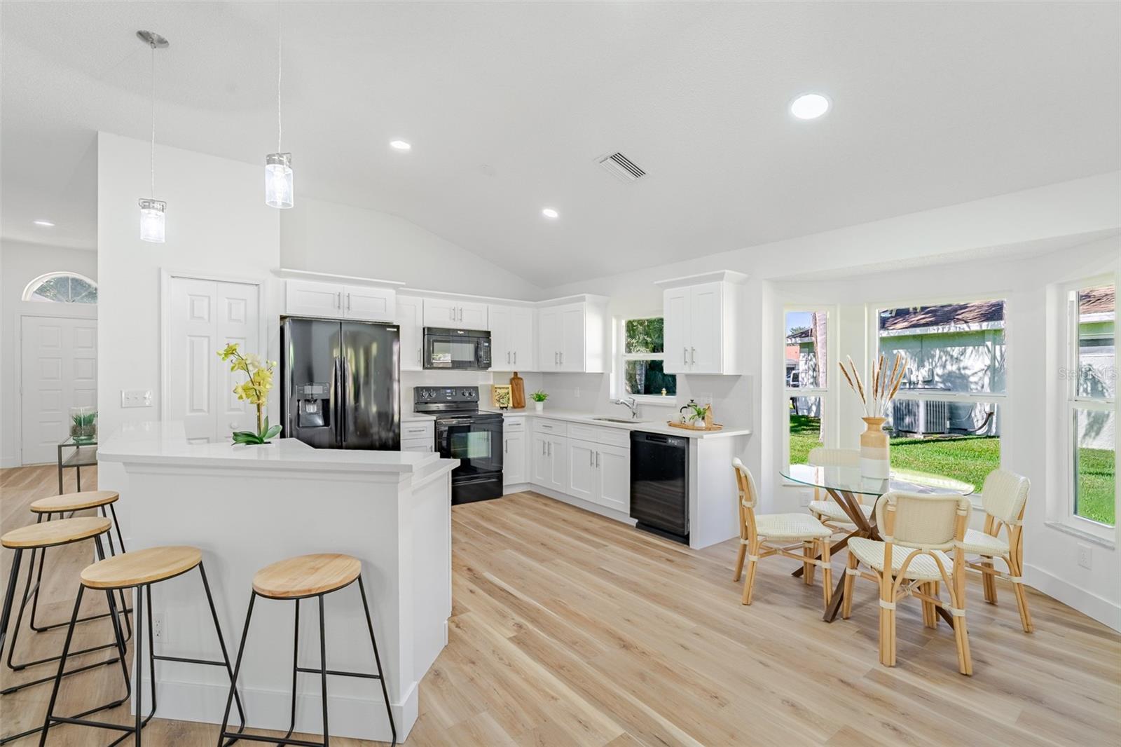 Image 11 of 34 For 315 Tavernier Drive