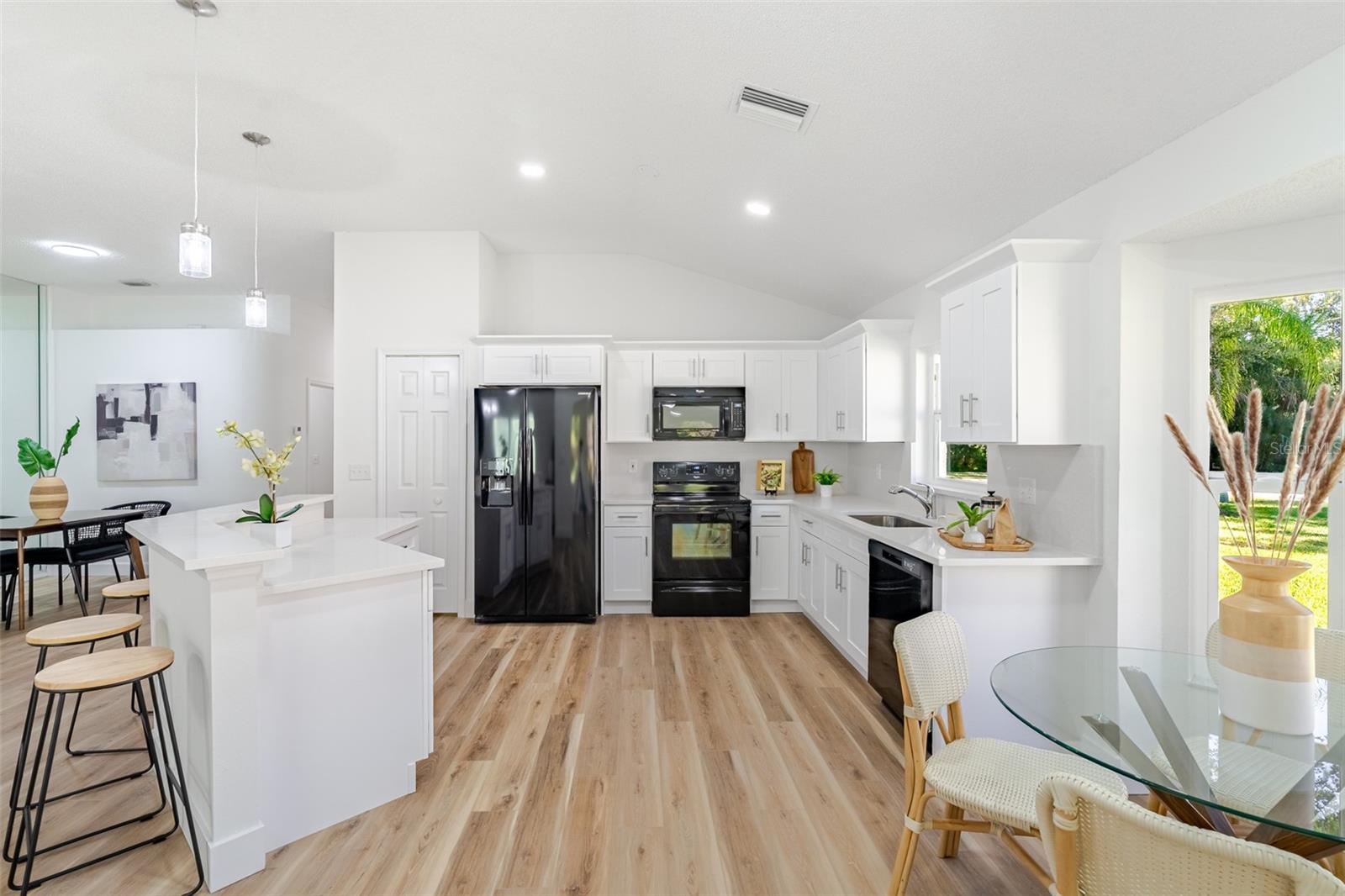 Image 12 of 34 For 315 Tavernier Drive