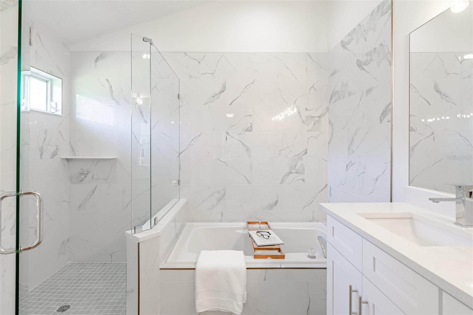 Image 20 of 34 For 315 Tavernier Drive