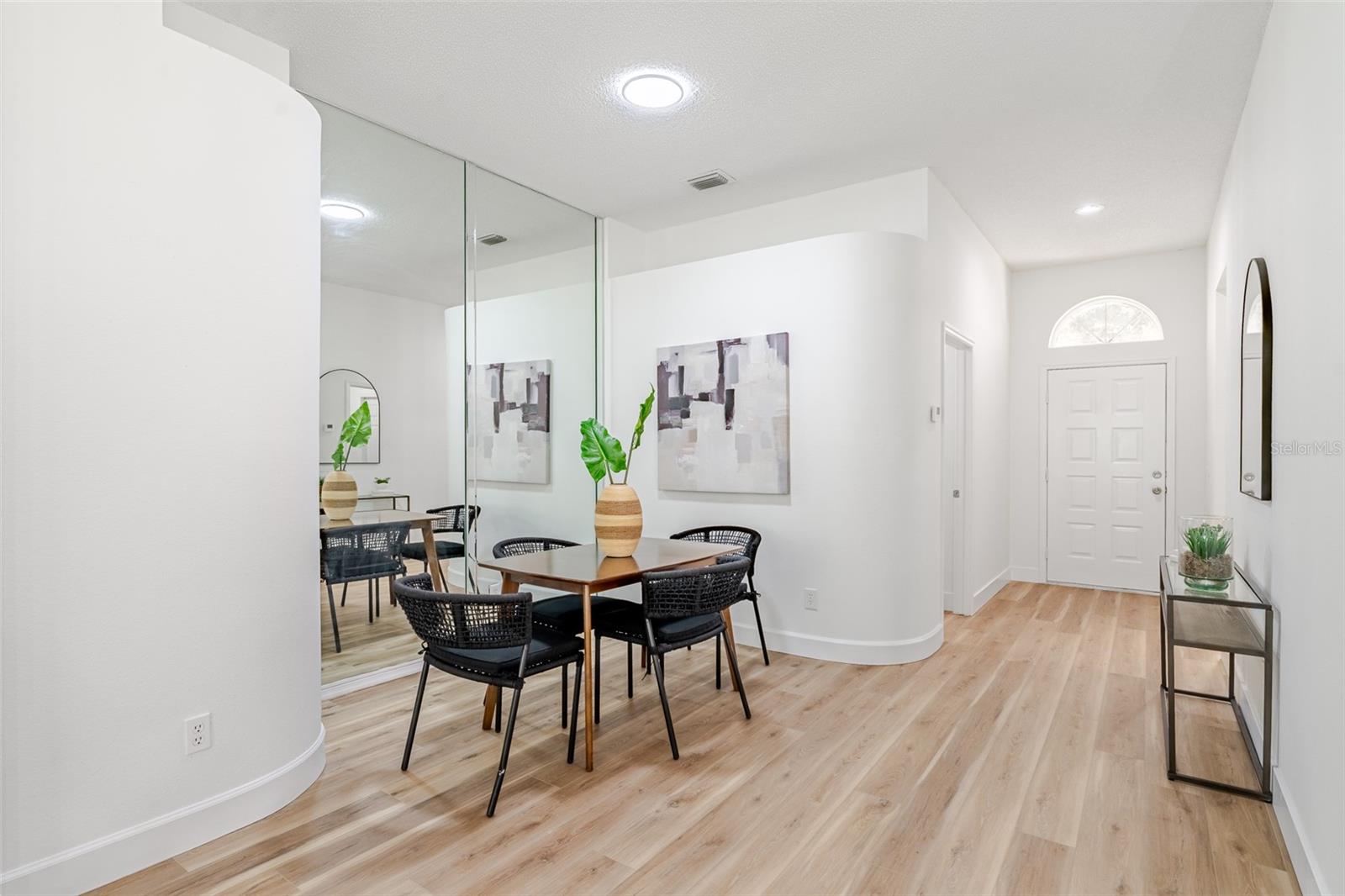 Image 8 of 34 For 315 Tavernier Drive