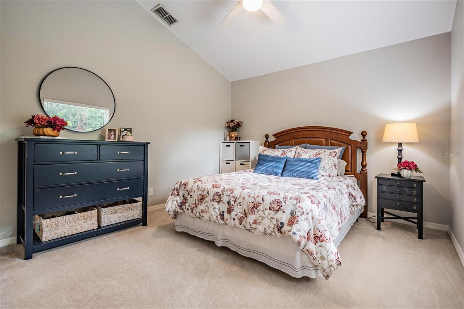 Image 18 of 35 For 10552 Greencrest Drive