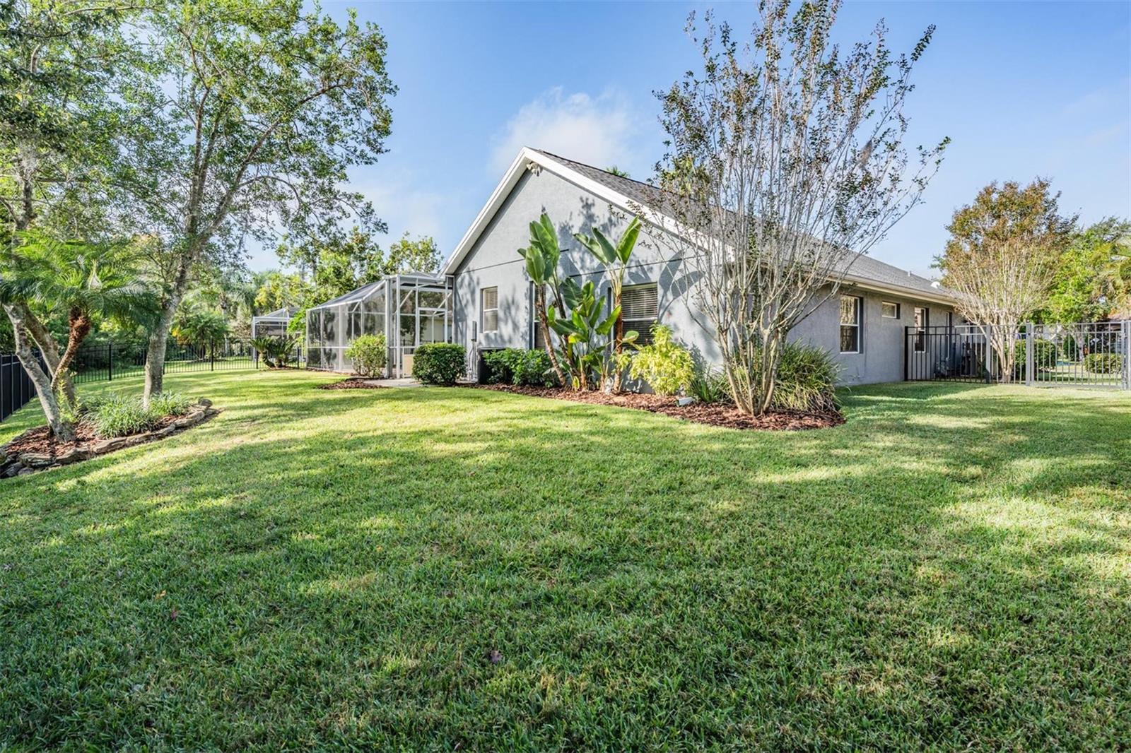 Image 22 of 35 For 10552 Greencrest Drive