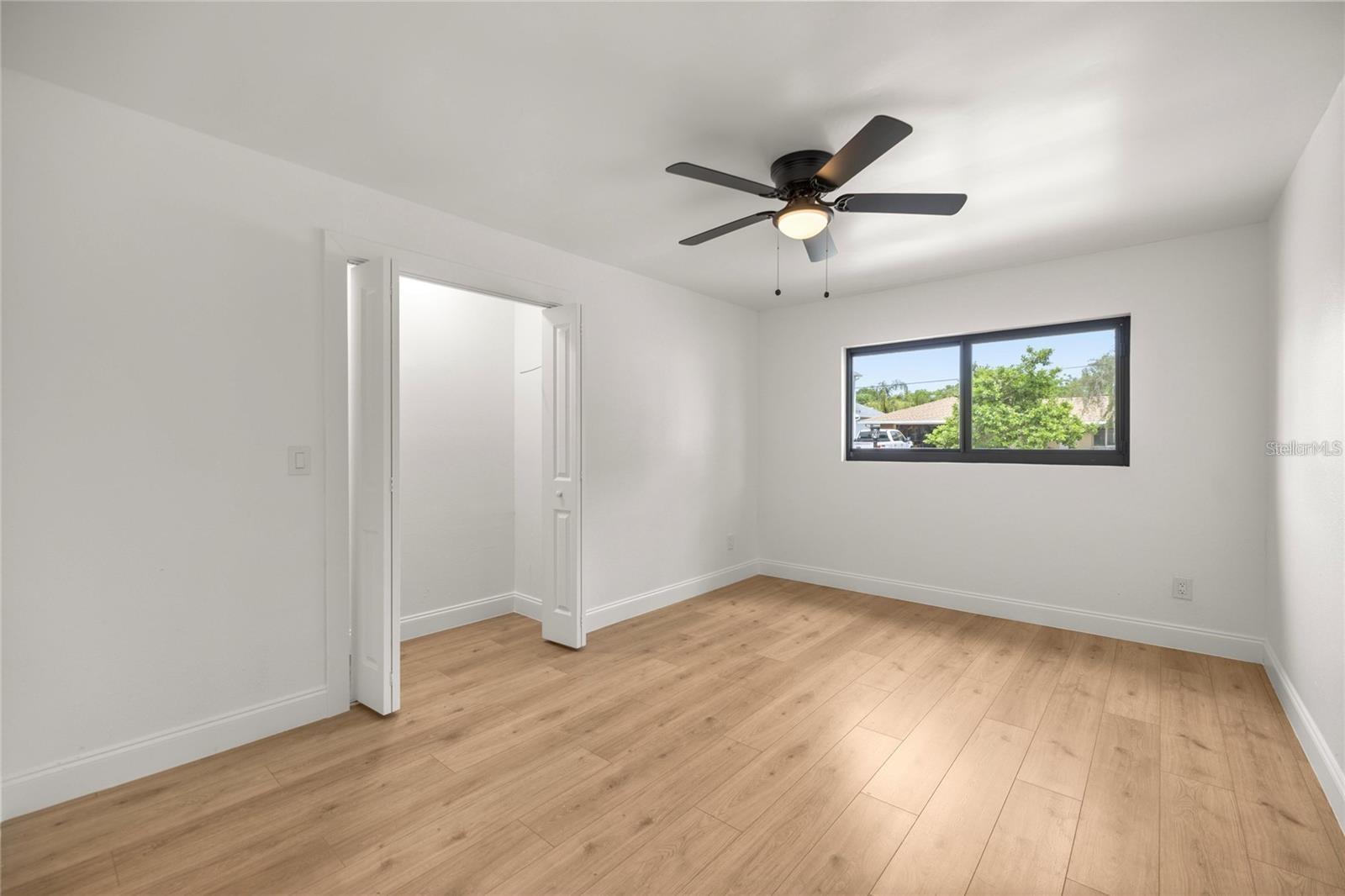 Image 21 of 33 For 1218 4th Avenue