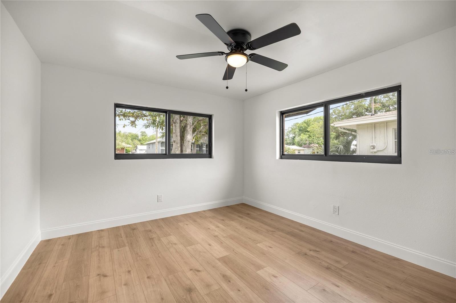 Image 25 of 33 For 1218 4th Avenue