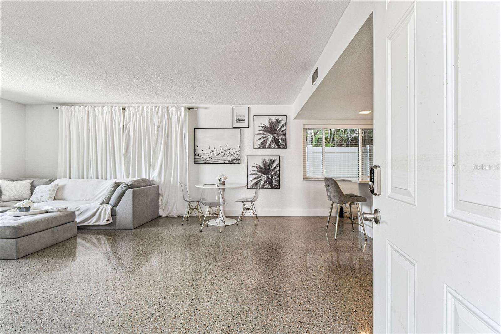 Image 14 of 96 For 15390 2nd Street E