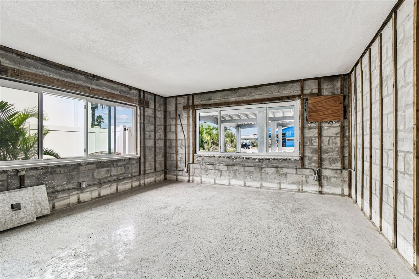 Image 56 of 96 For 15390 2nd Street E