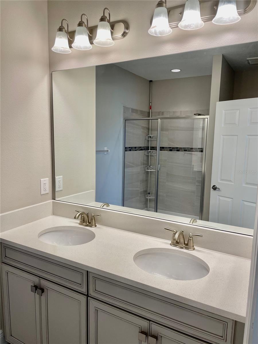 Image 21 of 24 For 30255 Southwell Lane