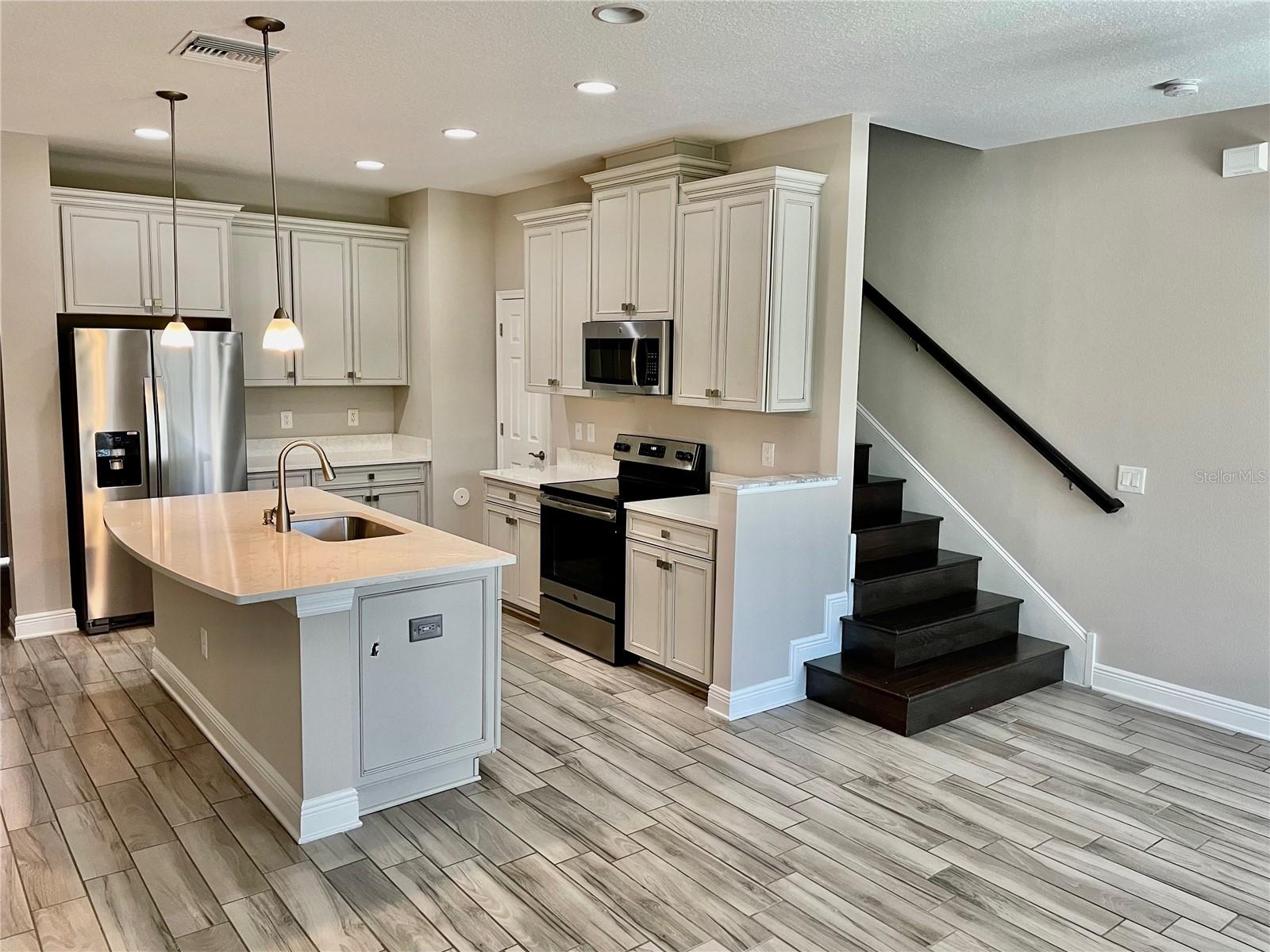 Image 9 of 24 For 30255 Southwell Lane