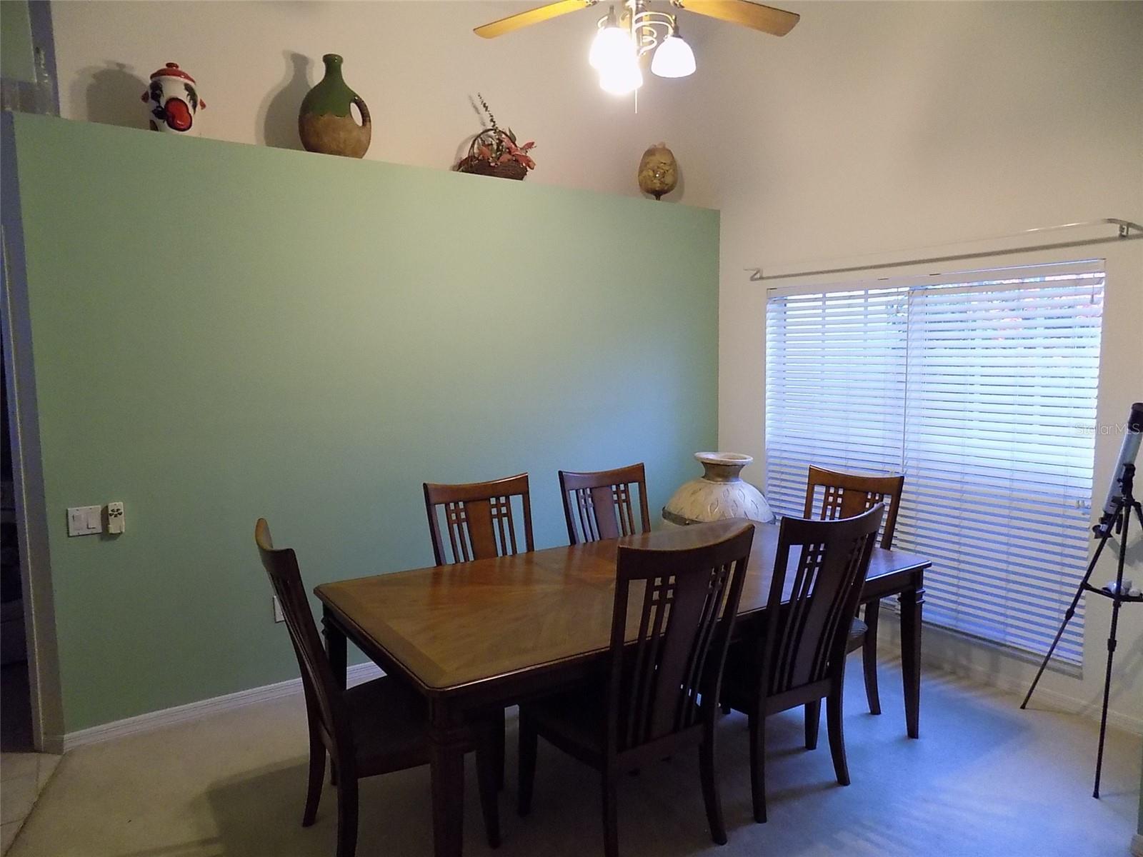 Image 4 of 32 For 923 Hunter Lane
