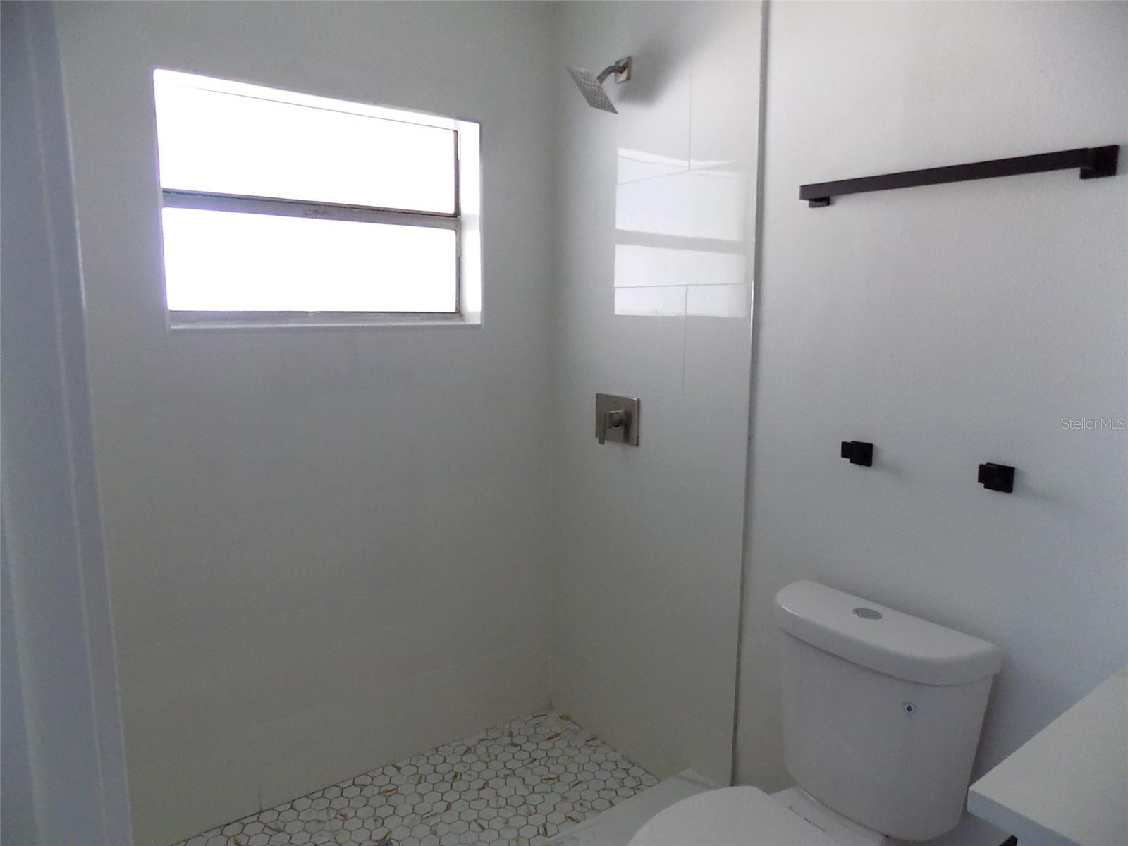 Image 11 of 19 For 1802 Chinaberry Drive